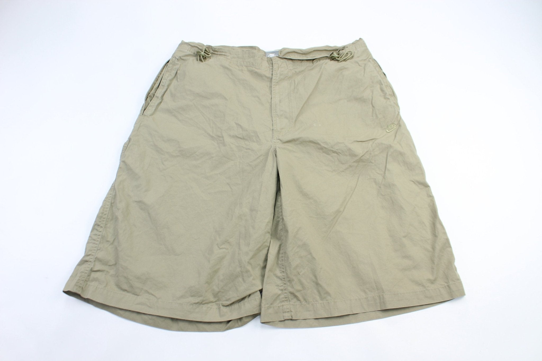 Nike Embroidered Logo Cargo Shorts - ThriftedThreads.com