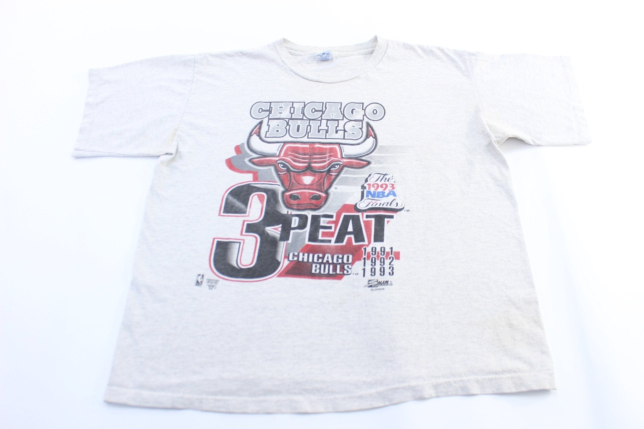 1993 Chicago Bulls 3 Peat Salem Sportswear T-Shirt - ThriftedThreads.com