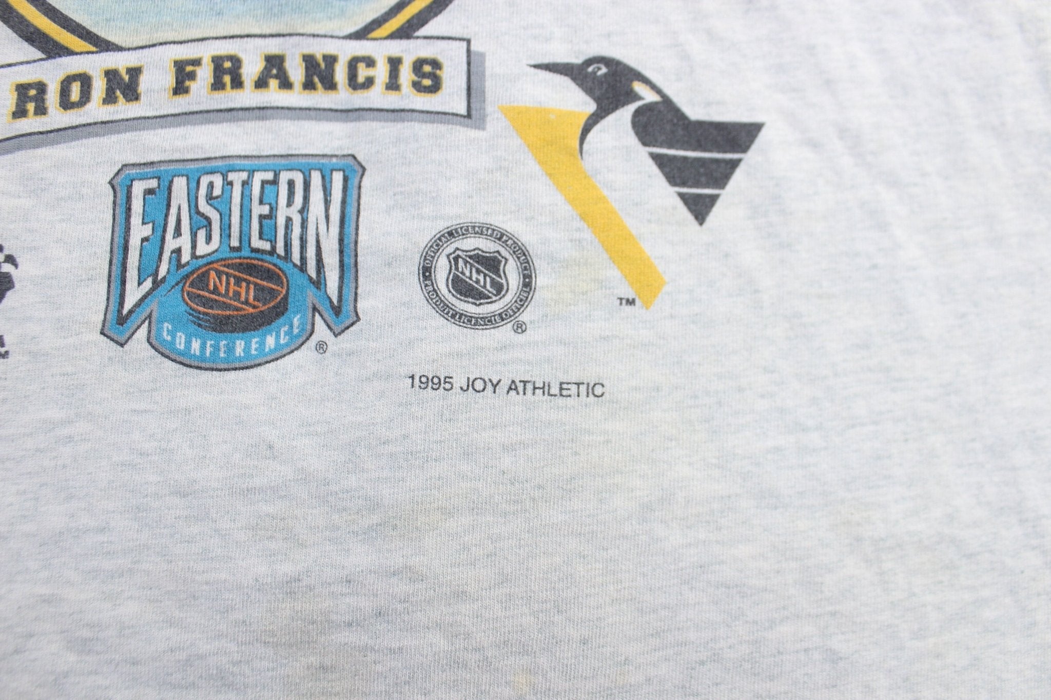 1995 Pittsburgh Penguins Ron Francis Graphic T-Shirt - T-Shirt - Thrifted Threads