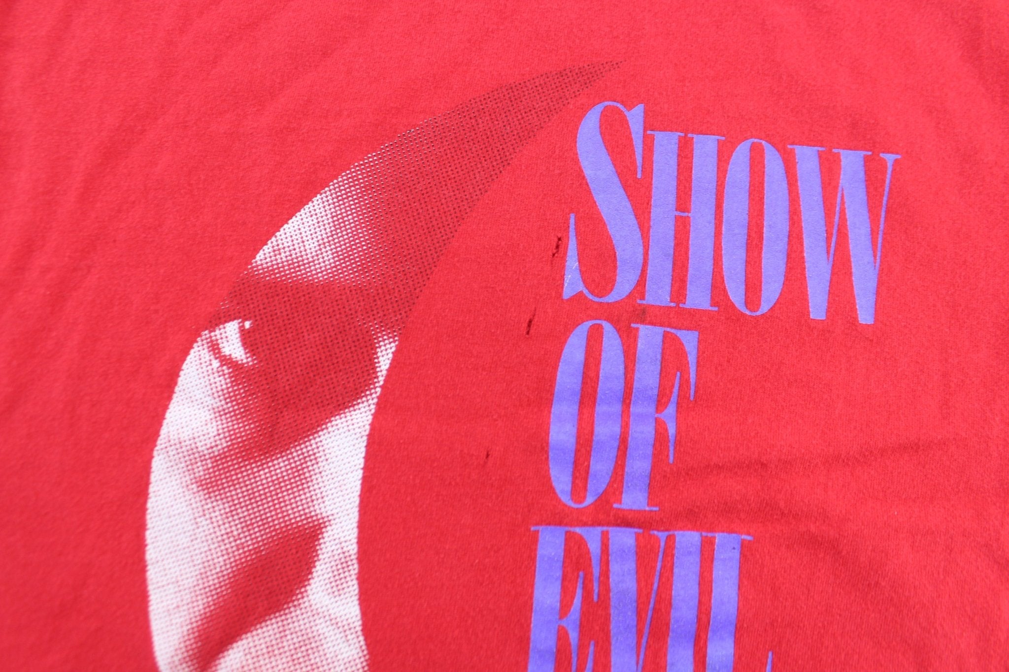 1995 Show Of Evil William Diehl T-shirt - ThriftedThreads.com