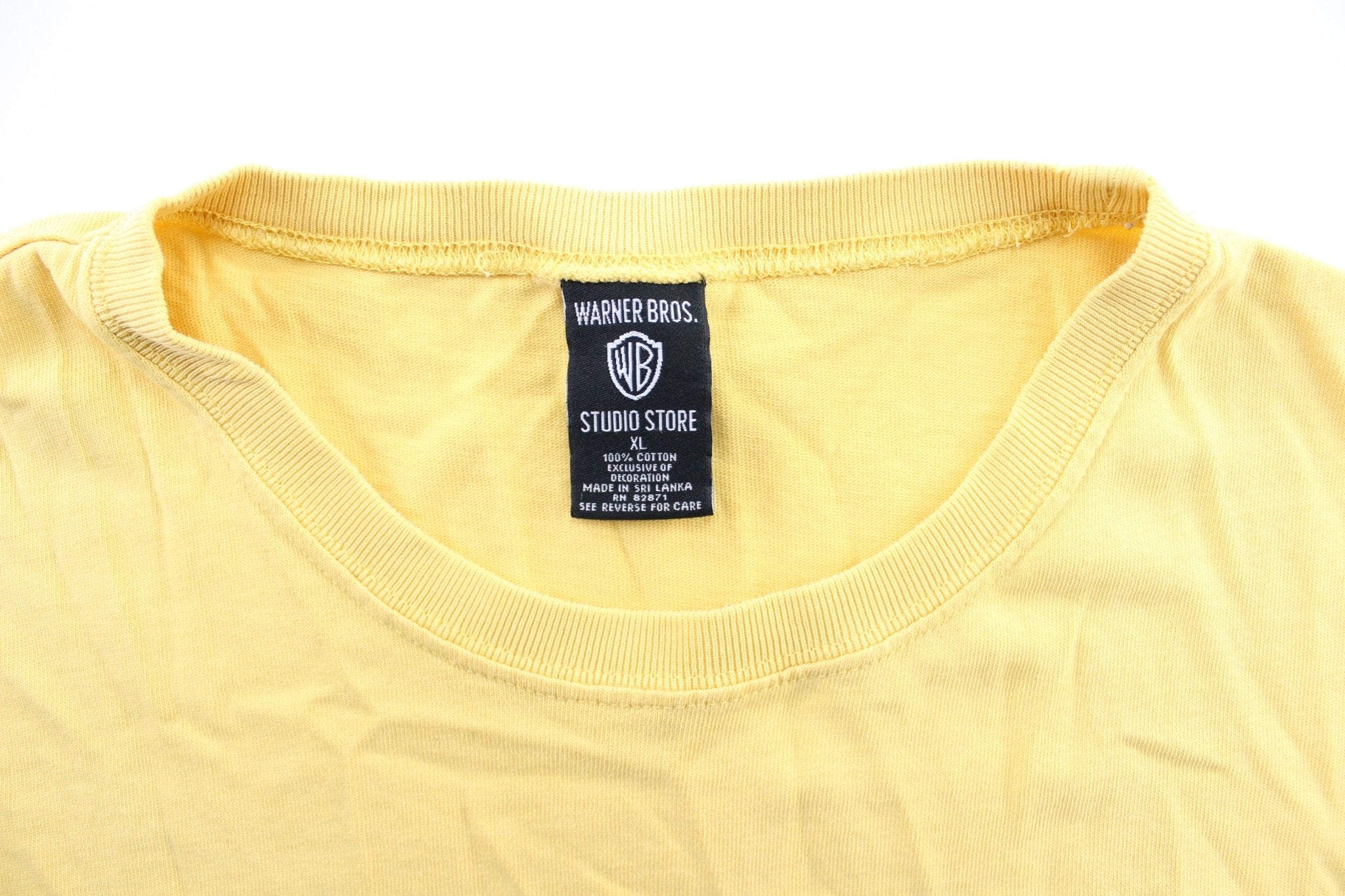 1998 Warner Bros Embroidered Daffy Duck T-Shirt - ThriftedThreads.com