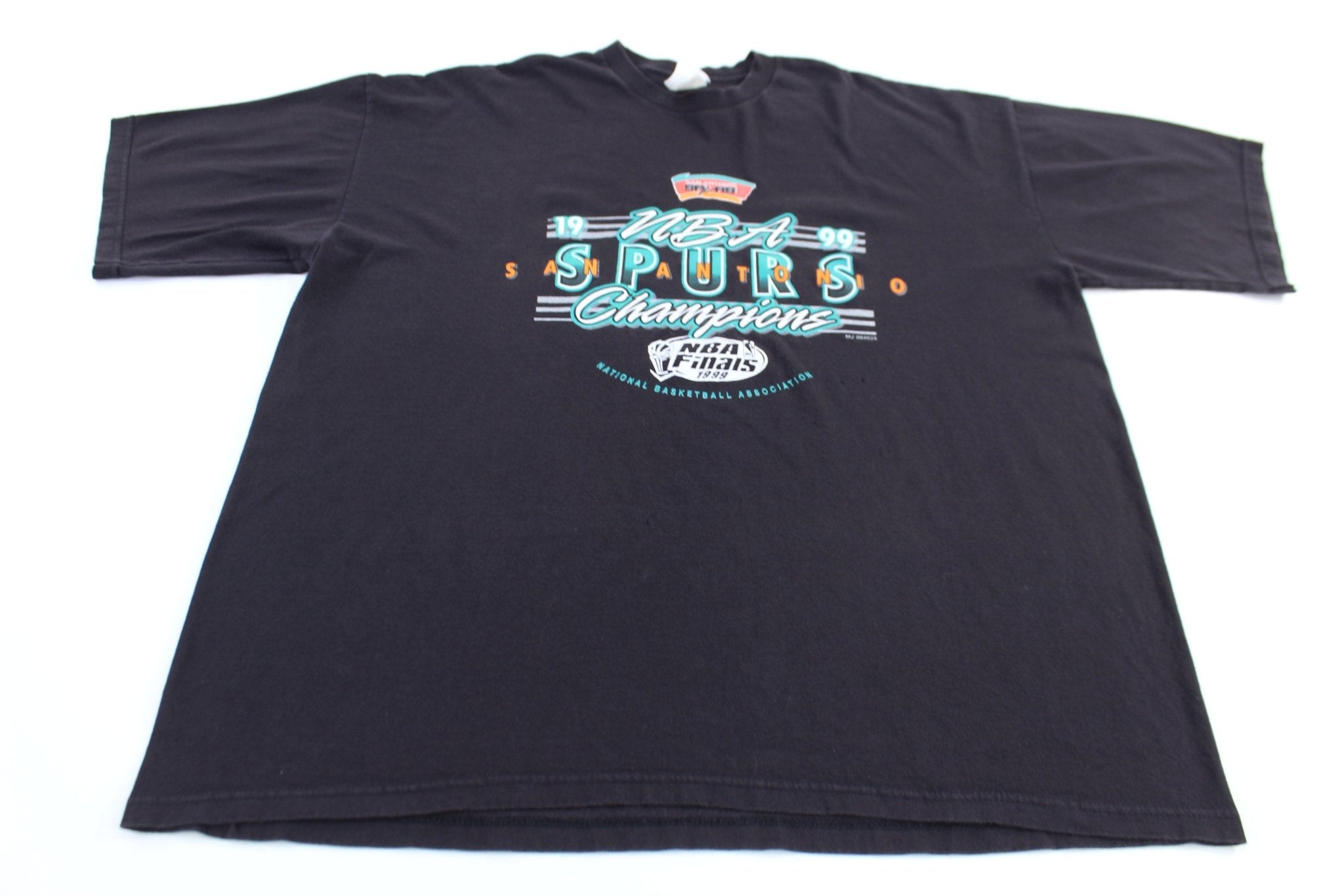 1999 San Antonio Spurs Basketball NBA Champions T-shirt - ThriftedThreads.com