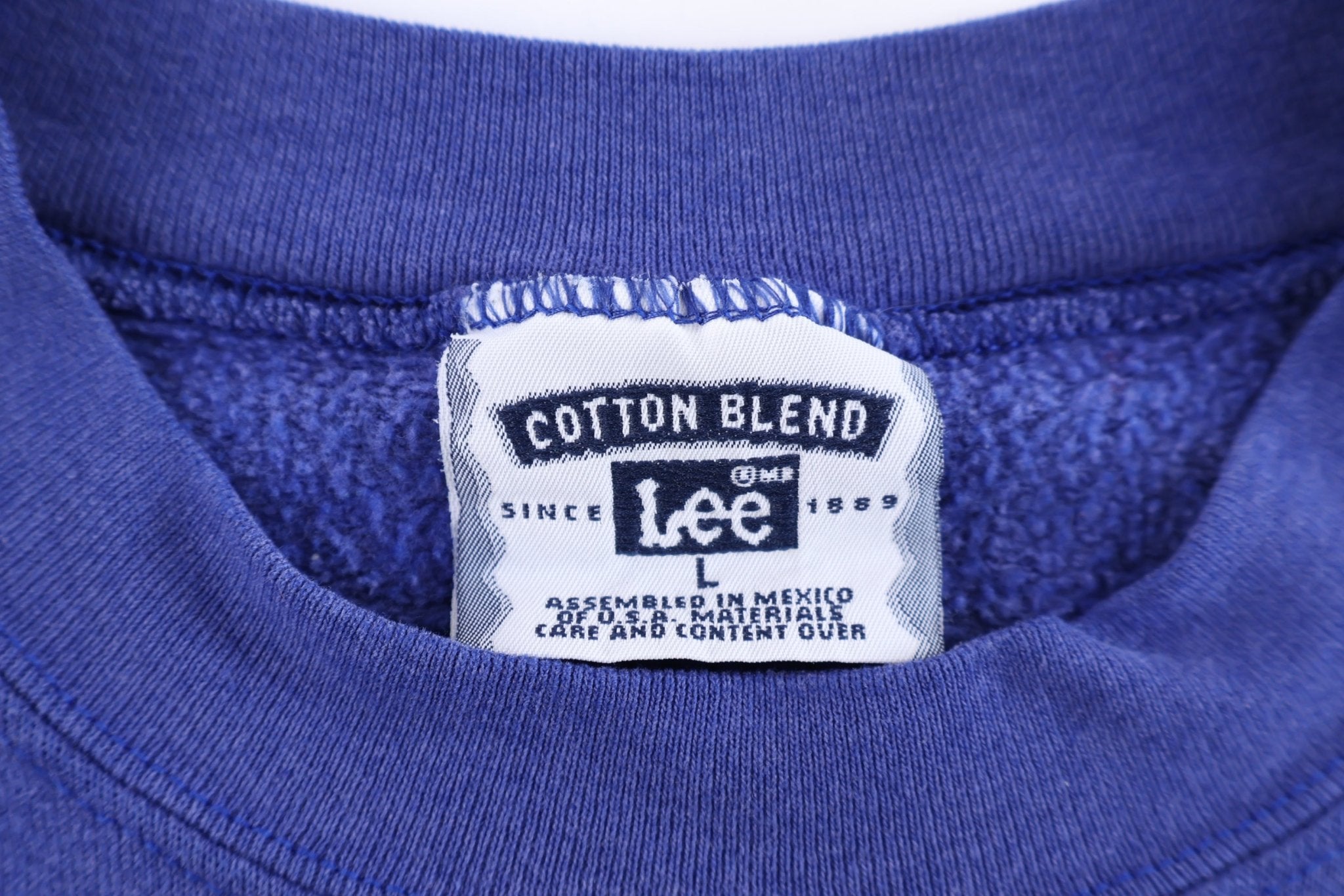 1999 St. Louis Rams Super Bowl Champions Sweatshirt - Sweatshirt - Thrifted Threads