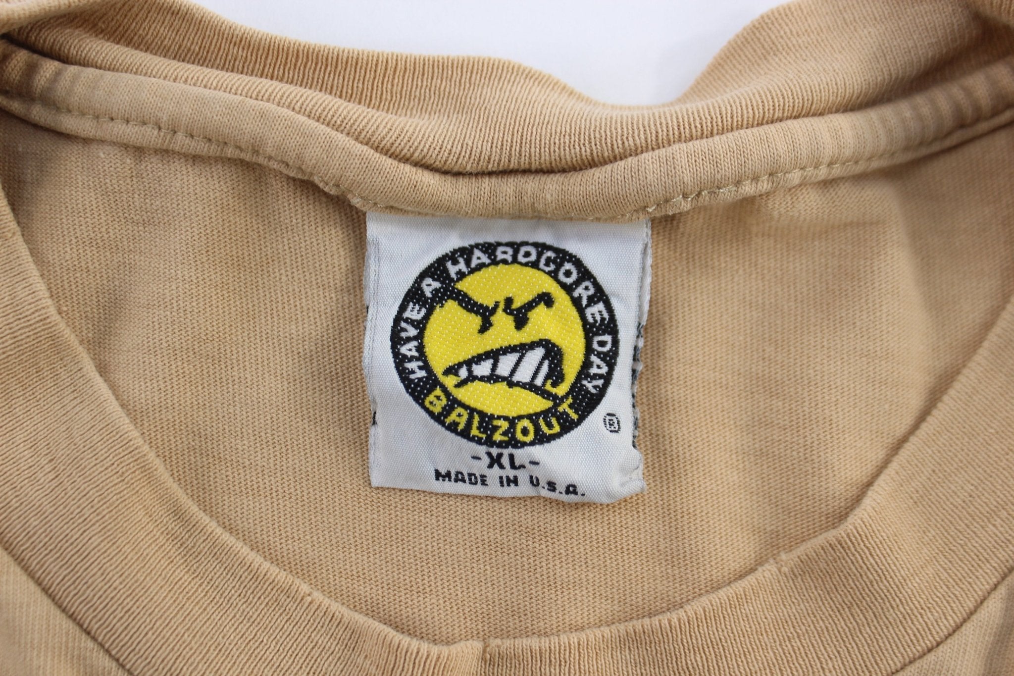 2000 Gibson Guitar T-Shirt - ThriftedThreads.com