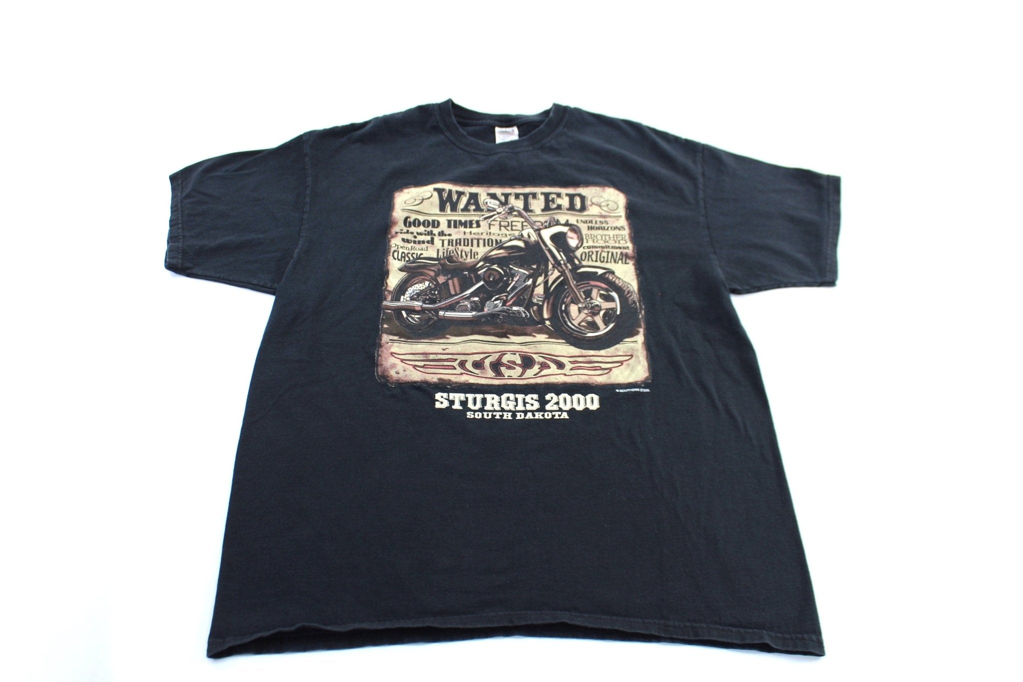 2000 South Dakota Sturgis Biker T-Shirt - ThriftedThreads.com