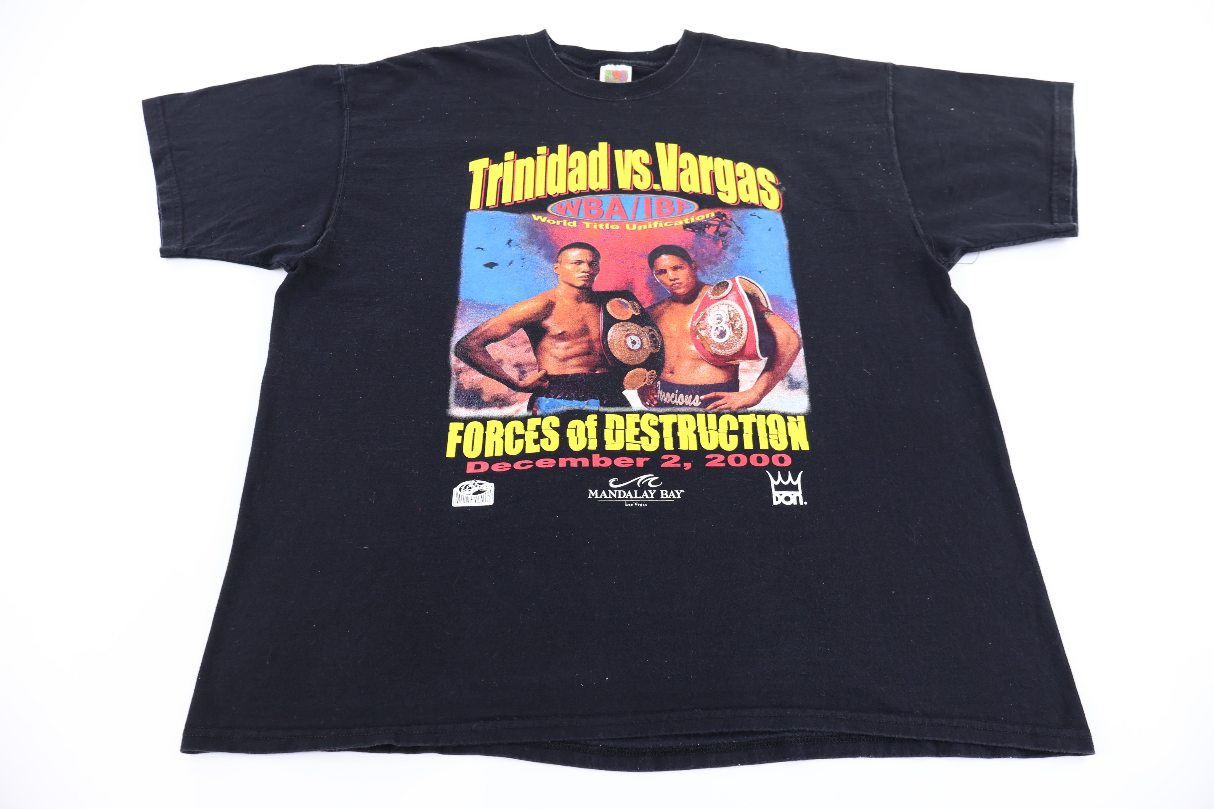 2000 Trinidad Vs Vargas Boxing T-shirt - Shirts & Tops - Thrifted Threads