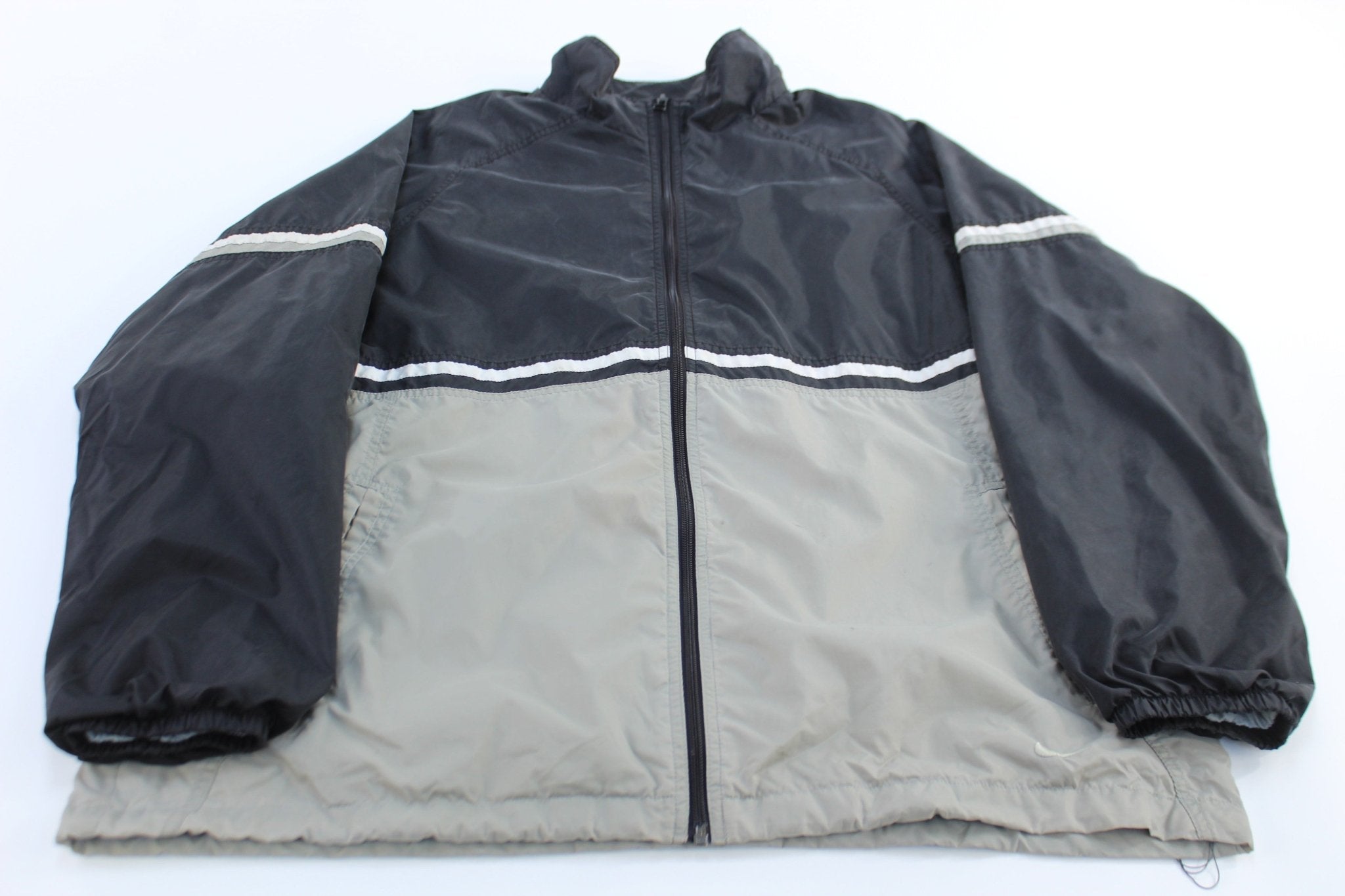 2000s Nike Embroidered Logo Grey, Black, & White Zip Up Jacket - ThriftedThreads.com