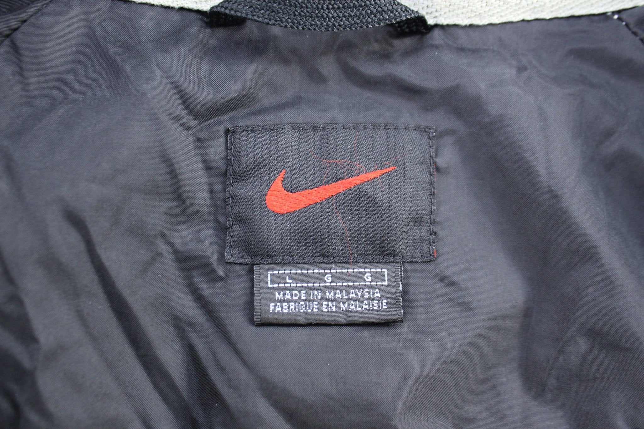 2000s Nike Embroidered Logo Grey, Black, & White Zip Up Jacket - ThriftedThreads.com