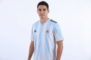 2004/05 Adidas Argentina Home Soccer Jersey - Jerseys/Tanks - Thrifted Threads