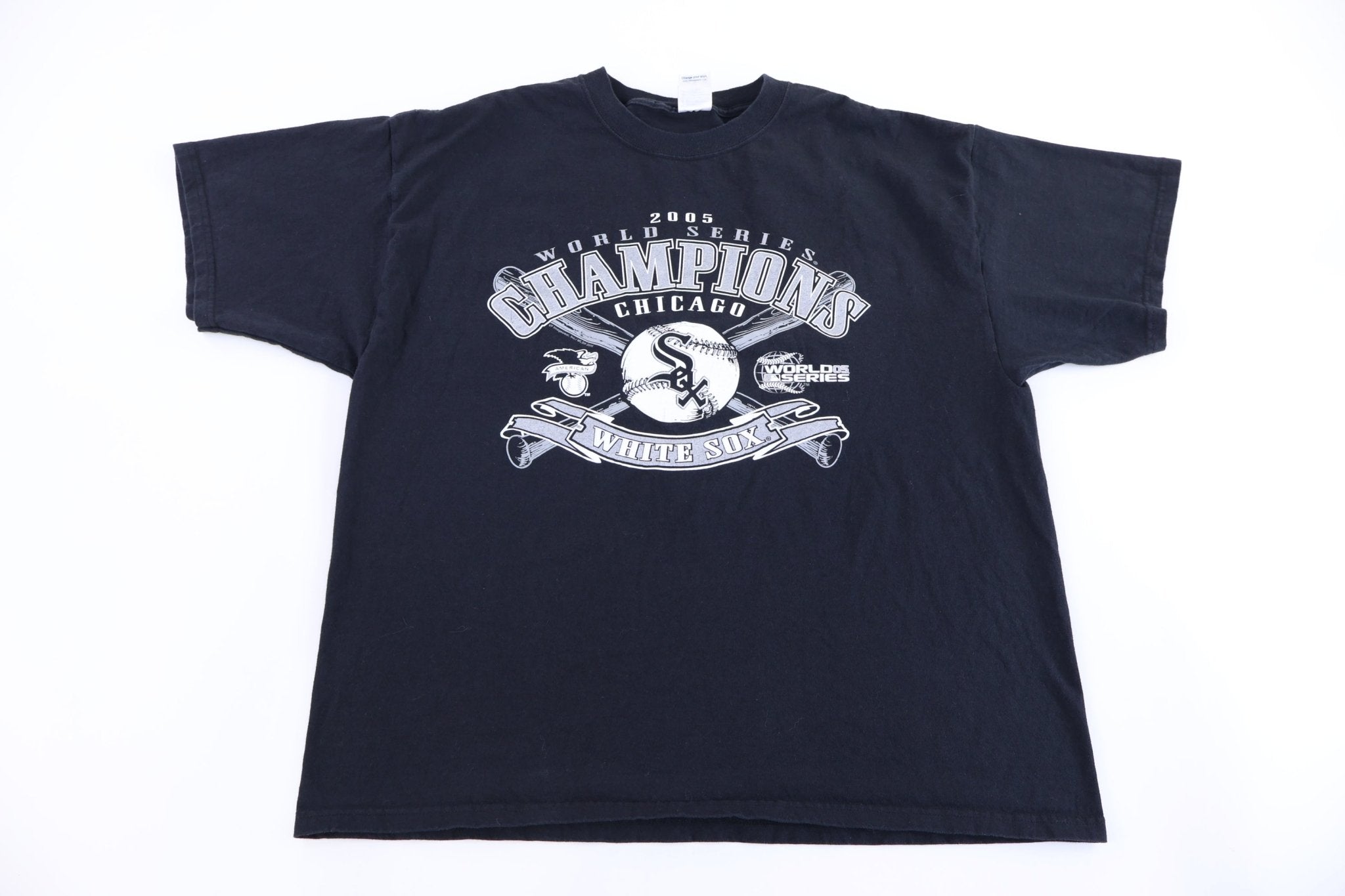 2005 Chicago White Sox World Series Champions T-shirt - Shirts & Topss - Thrifted Threads