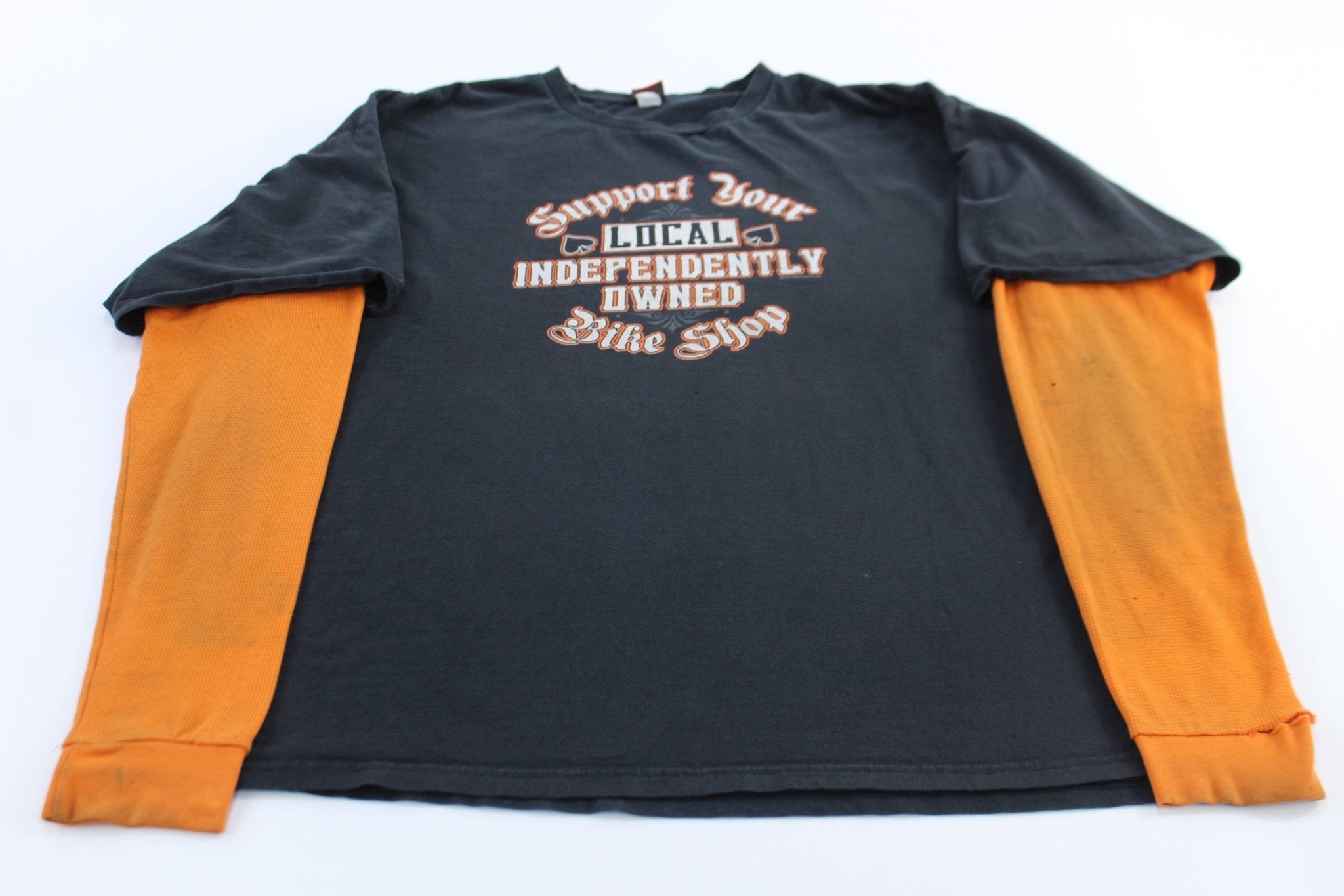 2007 Hot Leathers Hellfighters Motorcycles Shop LS T-Shirt - ThriftedThreads.com