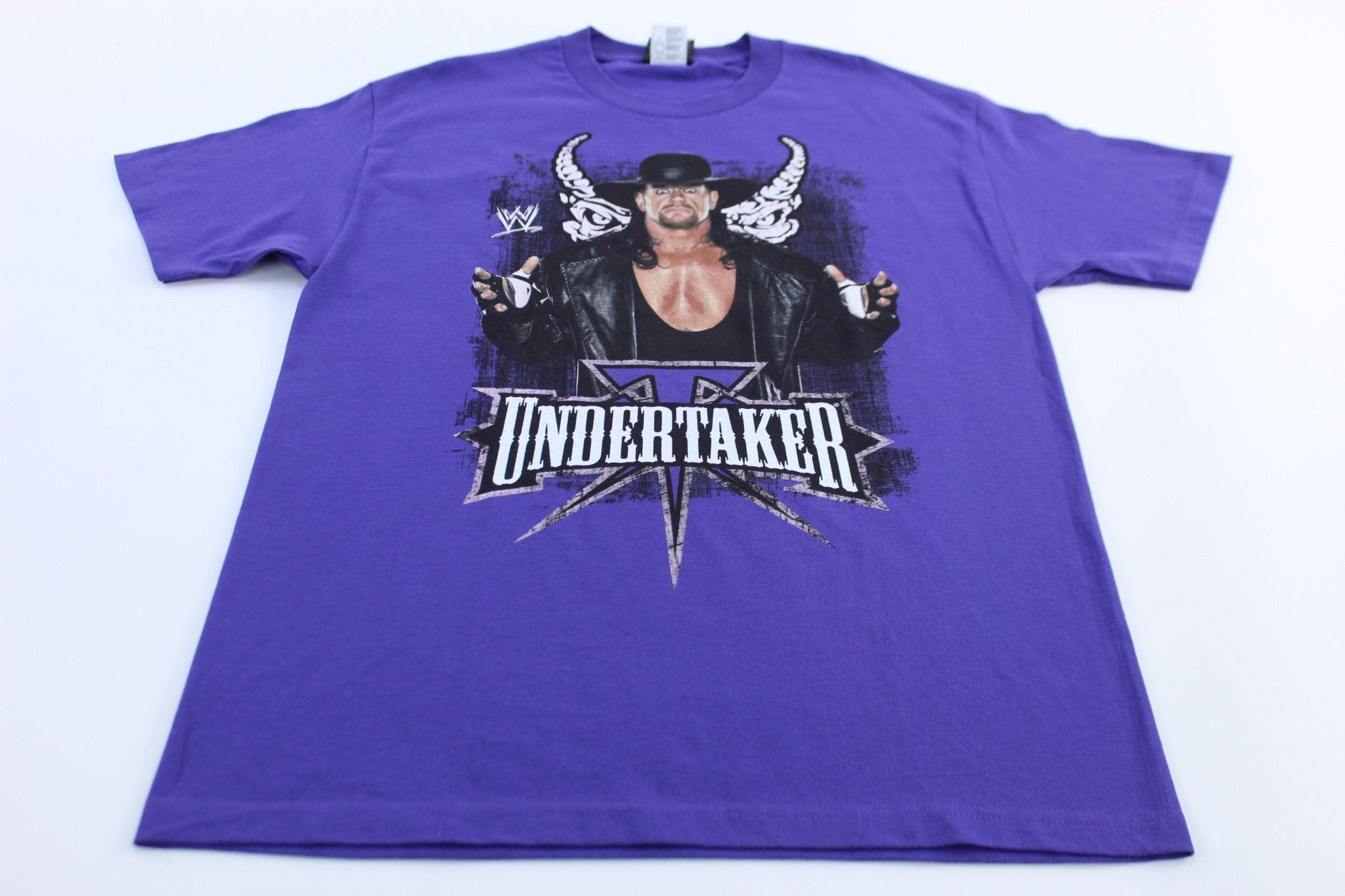2008 World Wrestling Entertainment Undertaker Graphic T-Shirt - ThriftedThreads.com