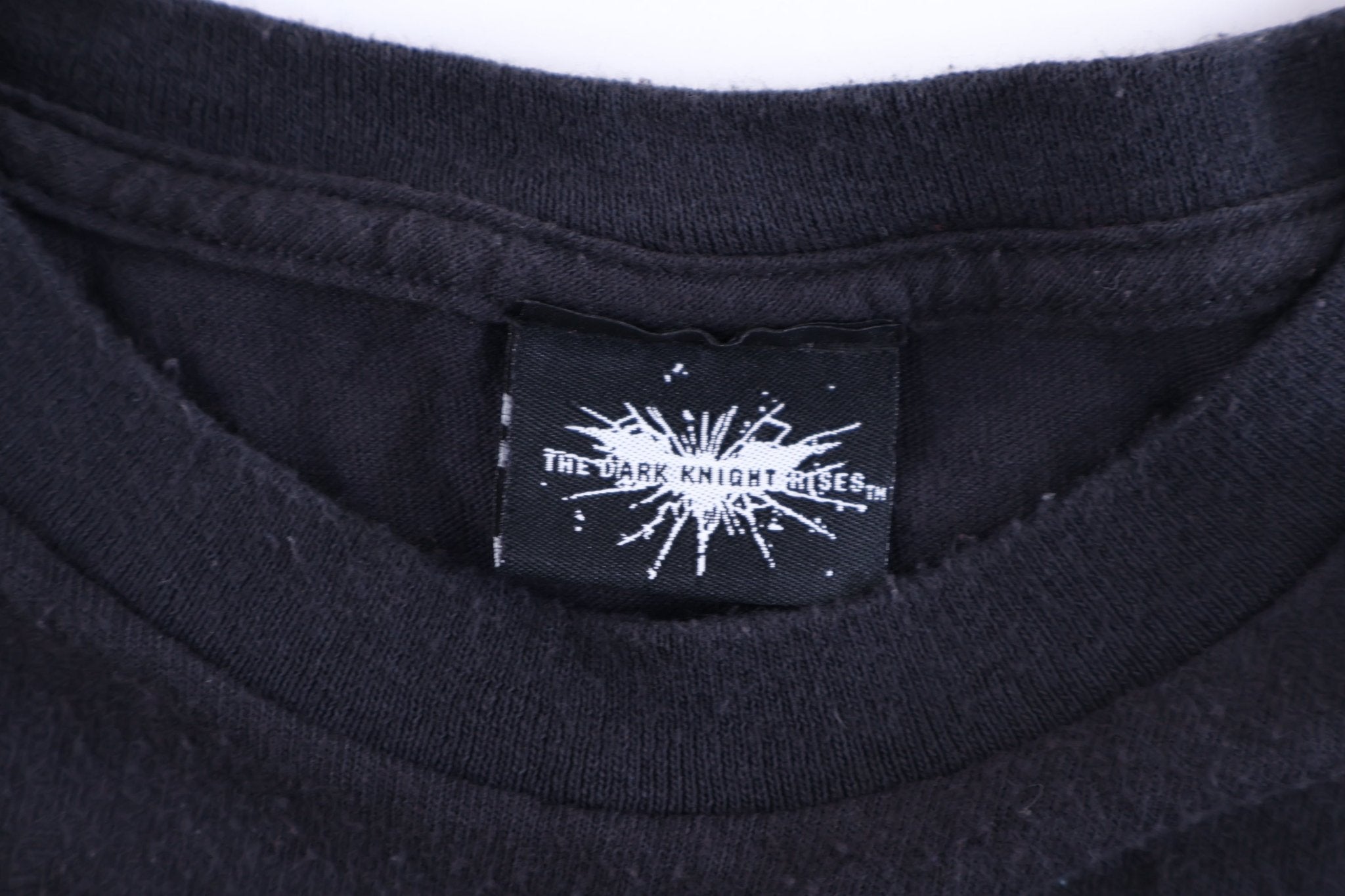 2012 The Dark Knight Rises Graphic T-shirt – Thrifted Threads