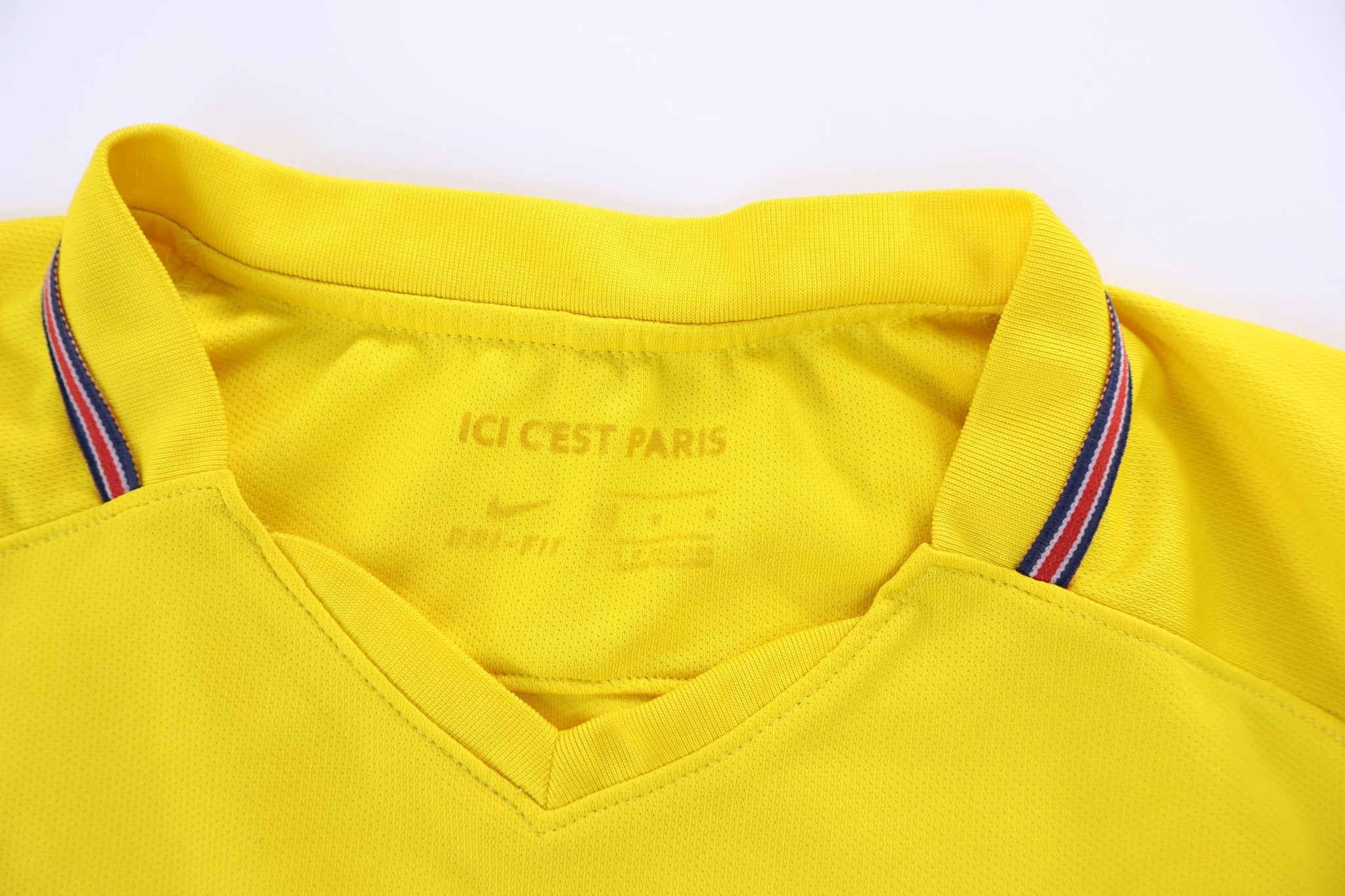 2017/18 Paris Saint Germain Soccer Jersey - Jerseys/Tanks - Thrifted Threads