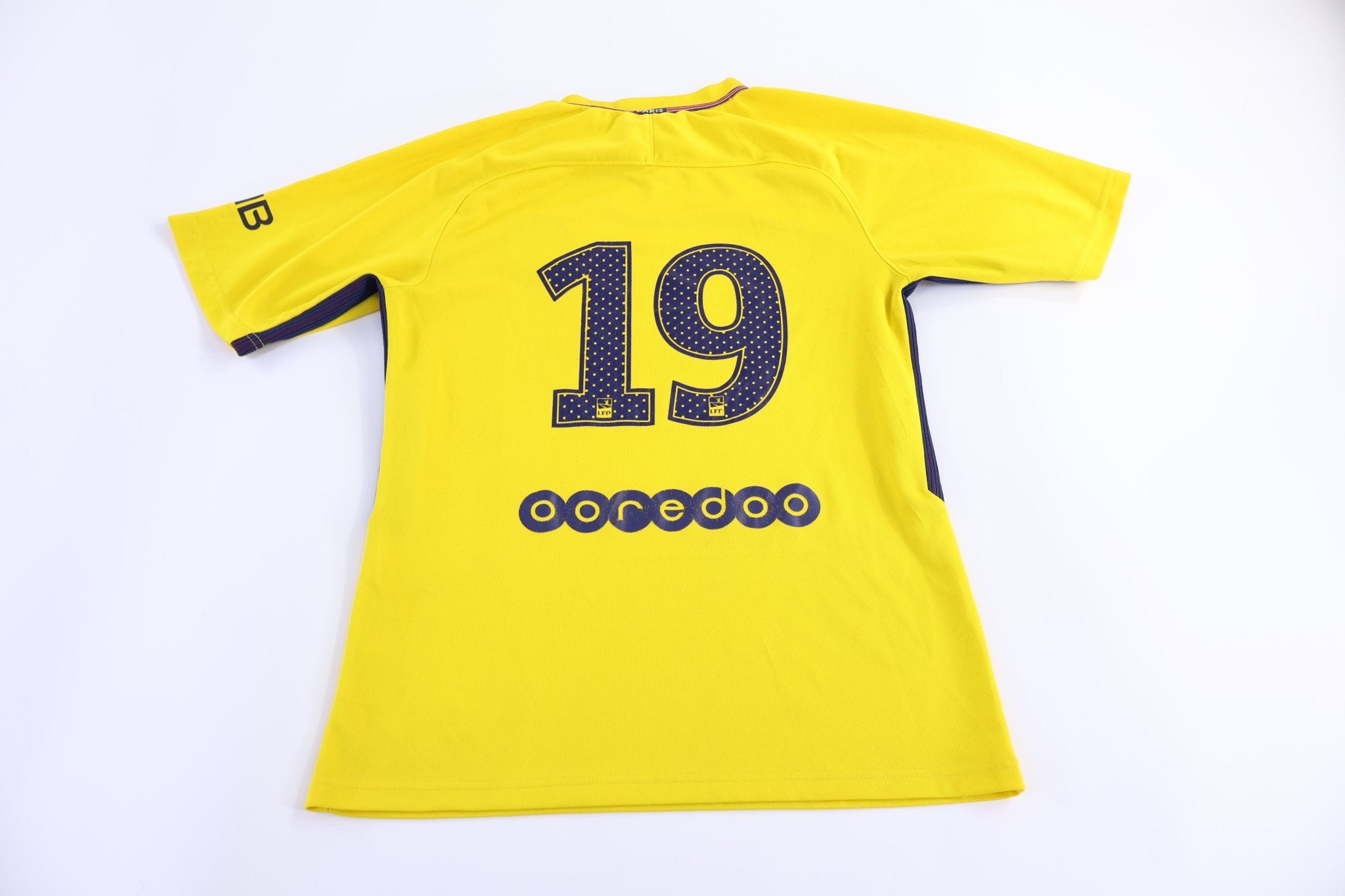 2017/18 Paris Saint Germain Soccer Jersey - Jerseys/Tanks - Thrifted Threads