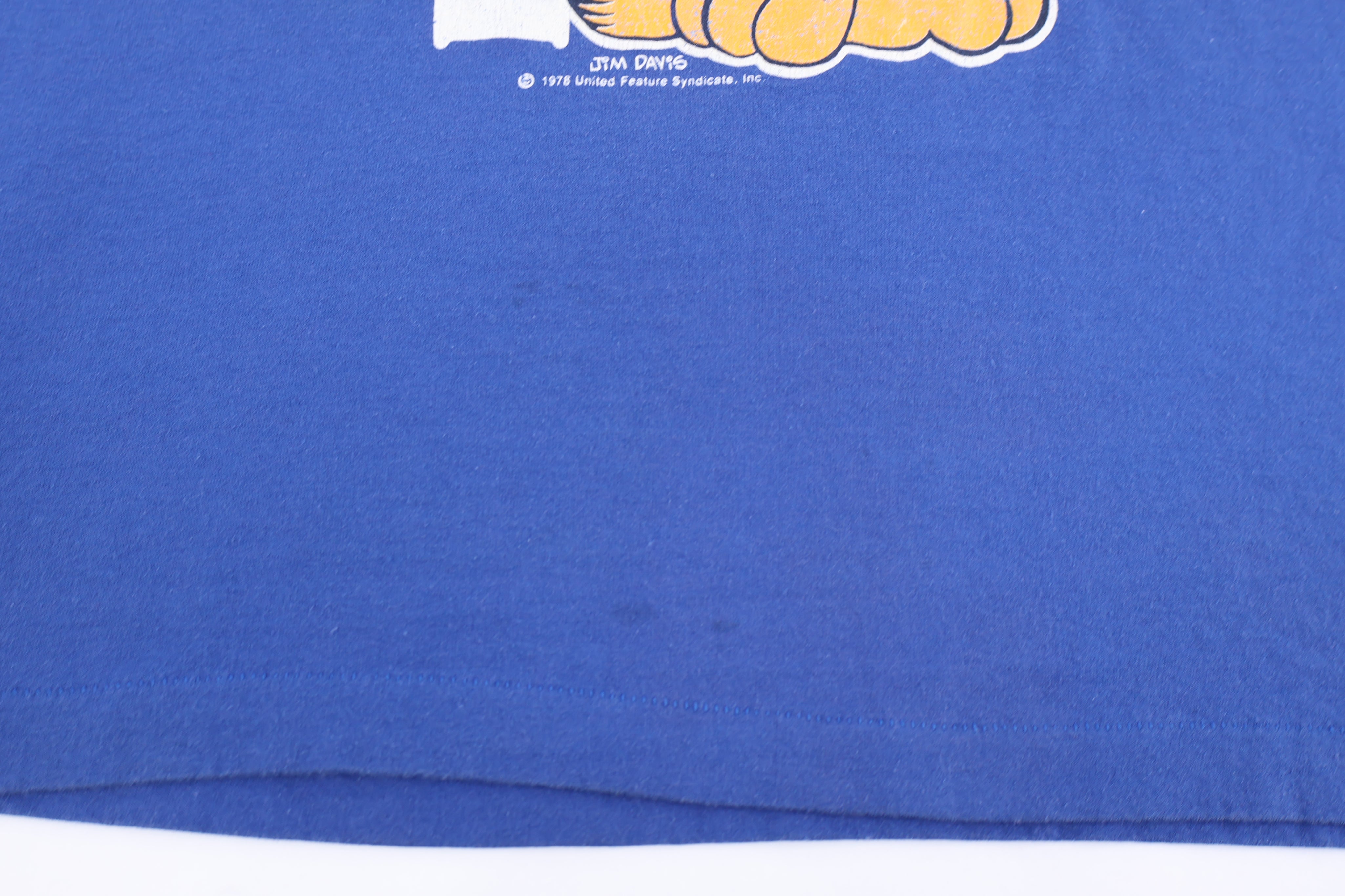 80's Garfield Las Vegas Graphic T-shirt - Shirts & Tops - Thrifted Threads