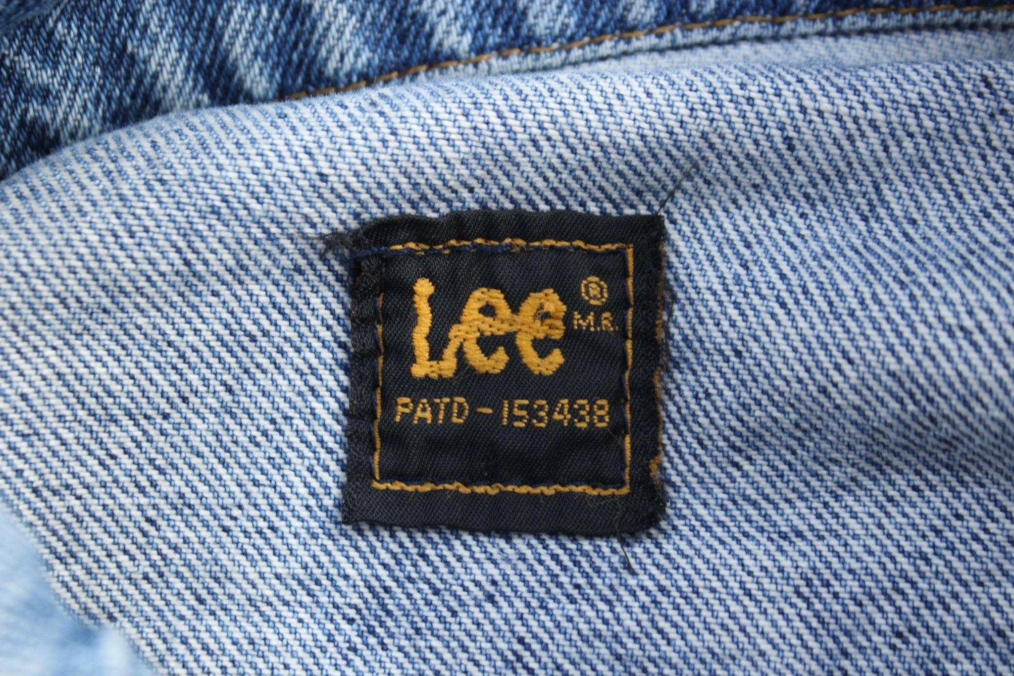 80's Lee Medium Wash Denim Trucker Jacket - Jacket - Thrifted Threads