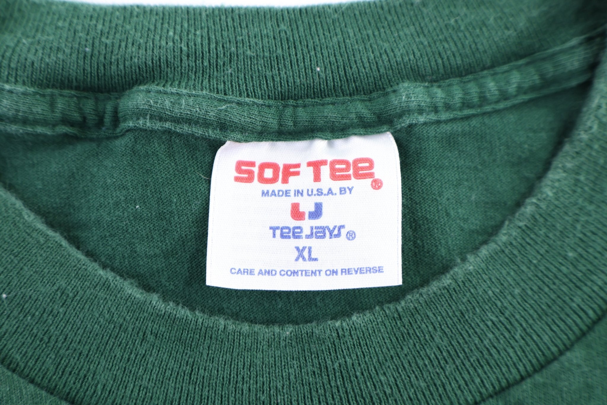 90's Brett Favre Green Bay Packers T-shirt - Shirts & Tops - Thrifted Threads