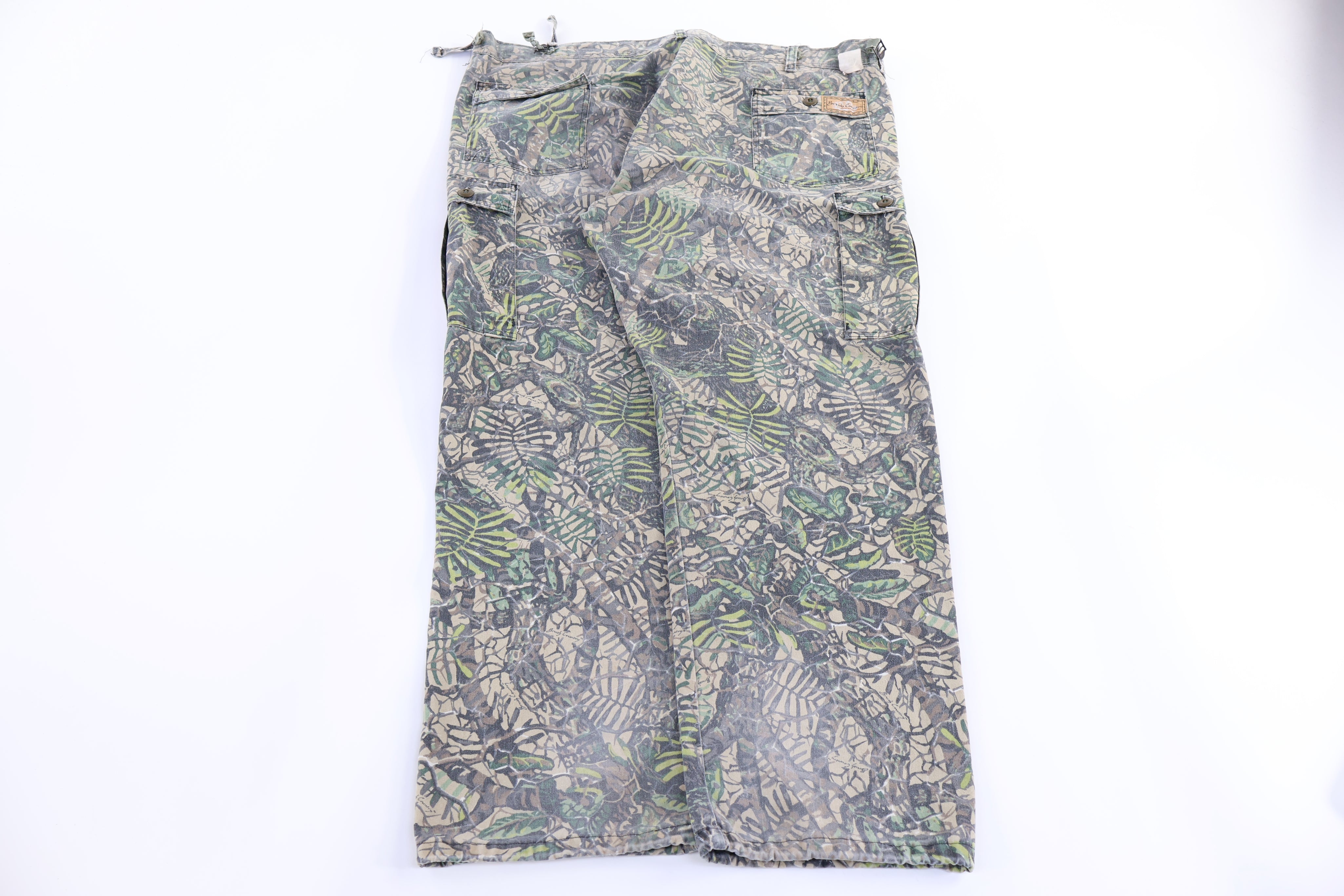 90's Brush Country Camo Cargo Pants - Pants/Shorts - Thrifted Threads