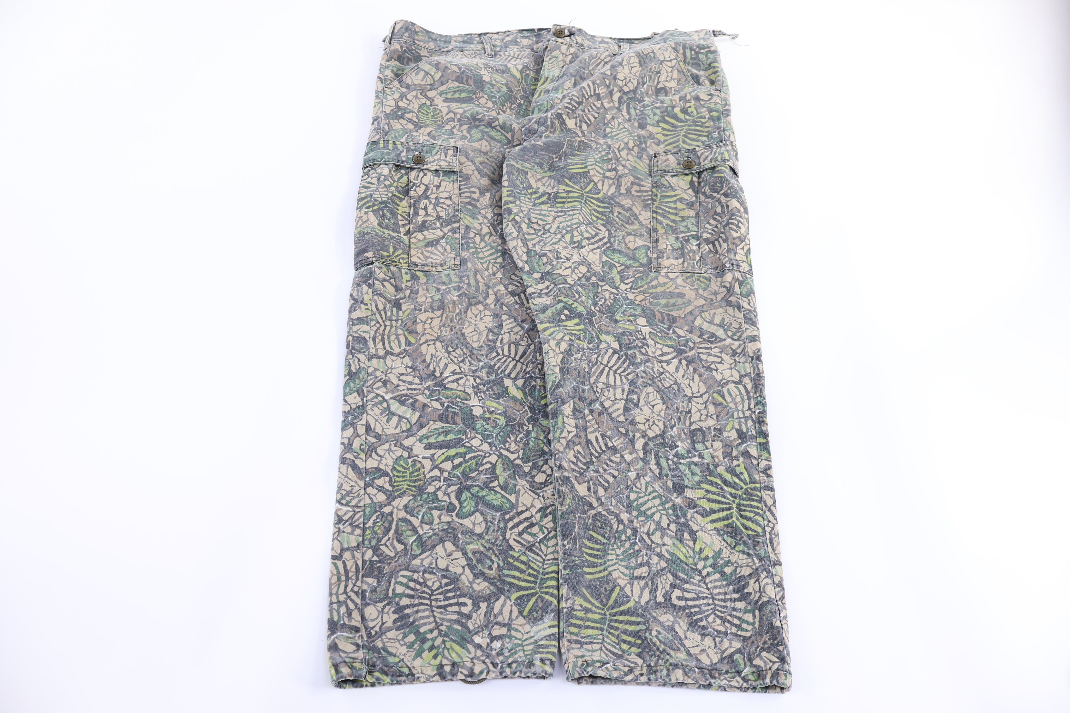 90's Brush Country Camo Cargo Pants - Pants/Shorts - Thrifted Threads