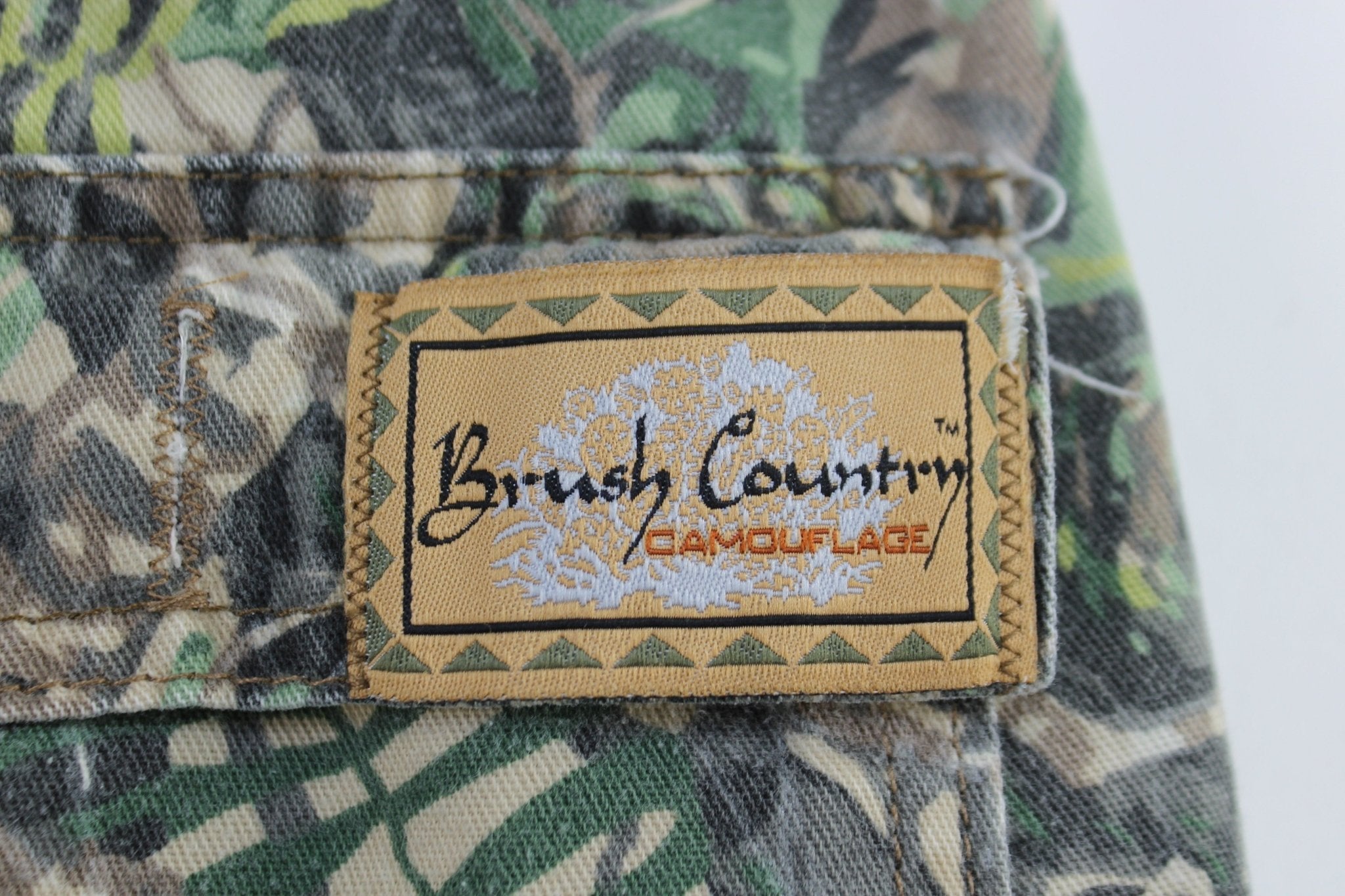 90's Bush Country Camo Cargo Pants - ThriftedThreads.com
