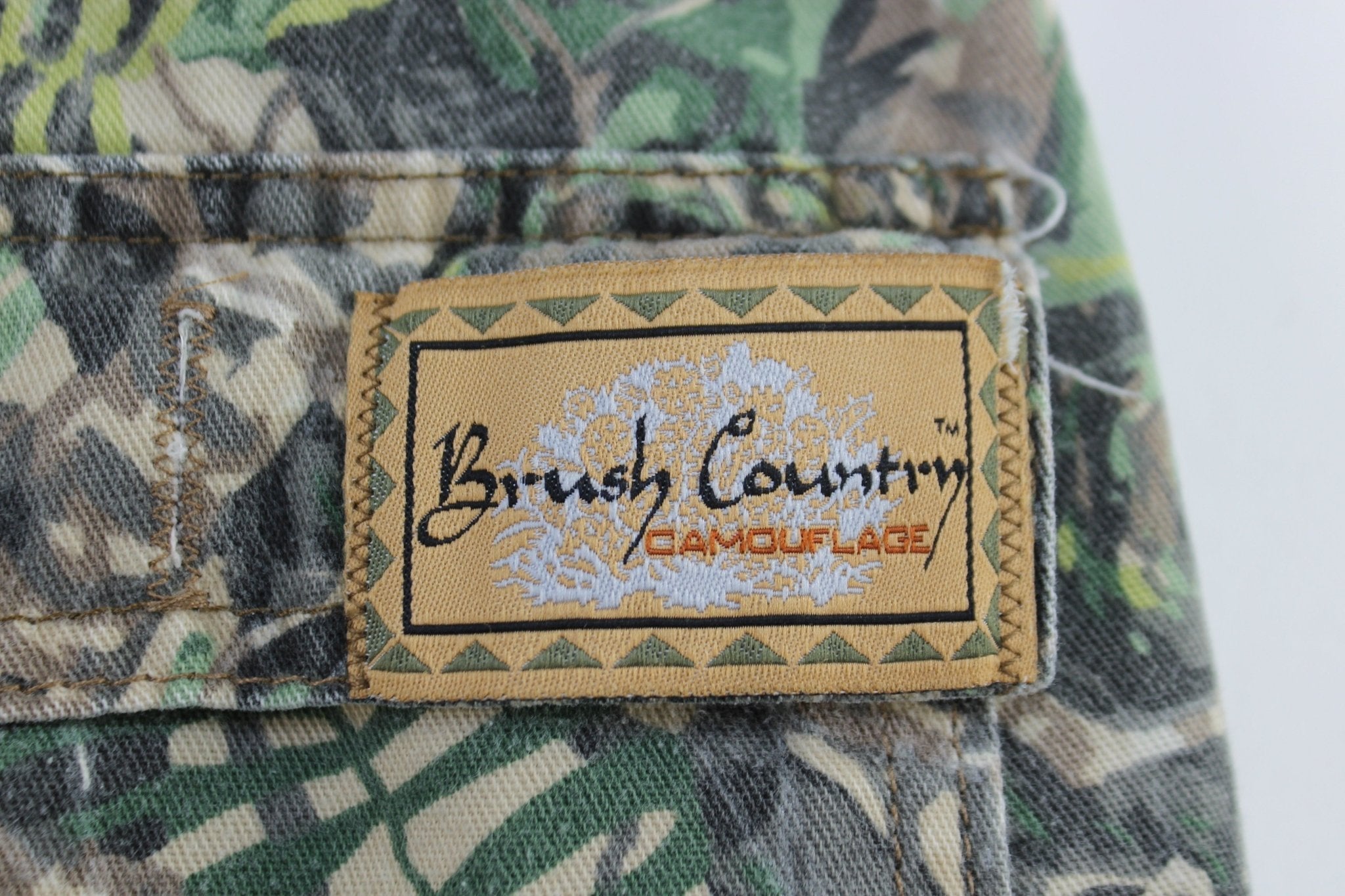 90's Bush Country Camo Cargo Pants - Pants/Shorts - Thrifted Threads