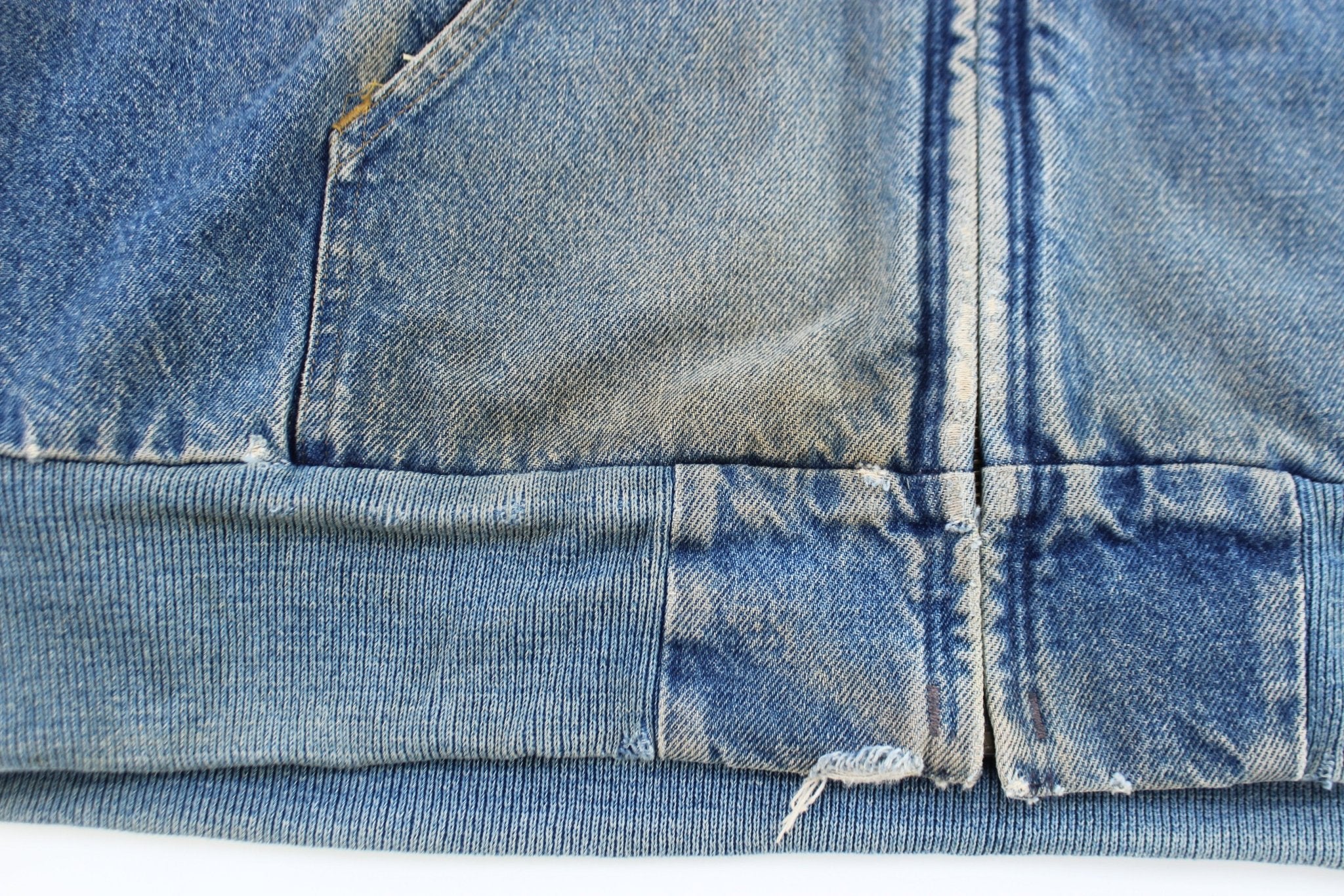 90's Carhartt Logo Patch Blanket Lined Denim Hooded Jacket - ThriftedThreads.com