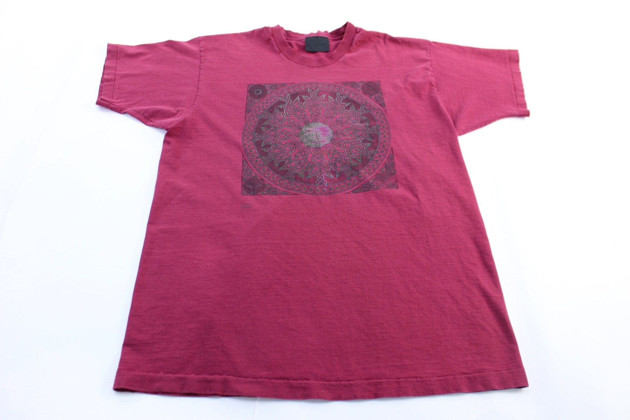 90's Celtic Sun Irish Art Jen Delyth Graphic T-Shirt - ThriftedThreads.com