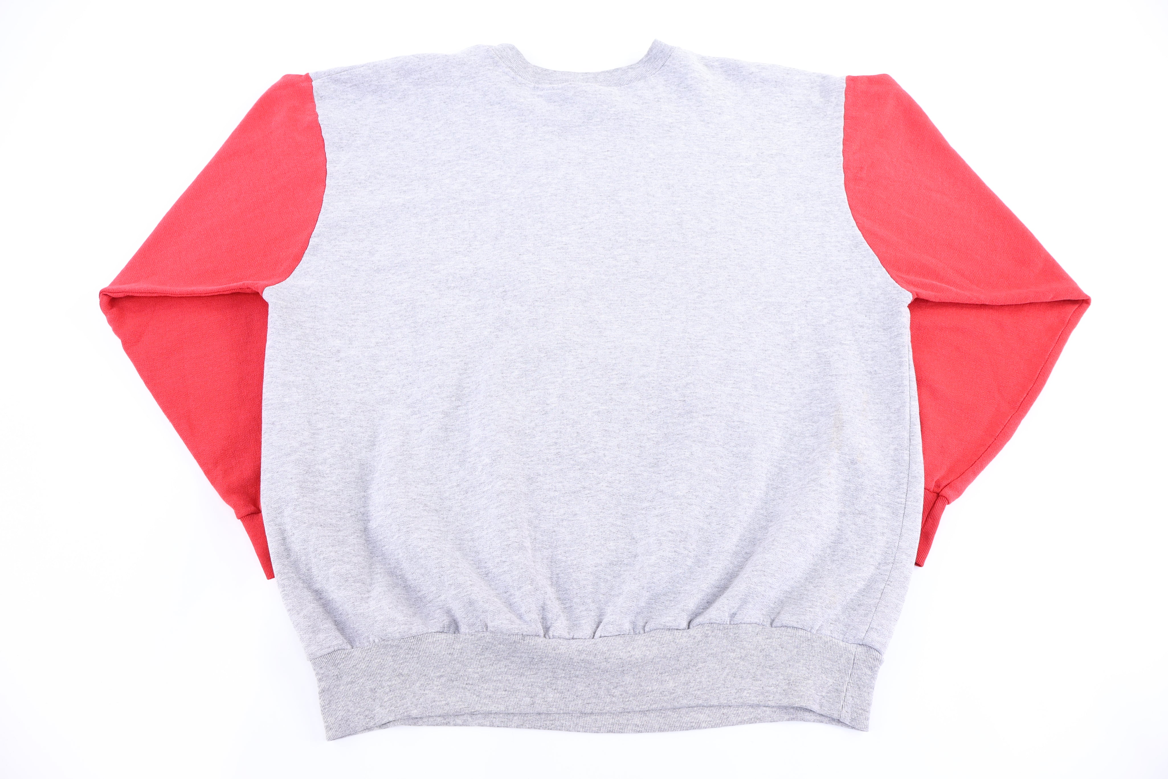 90's Chicago Bulls Basketball Sweatshirt - Sweatshirt - Thrifted Threads