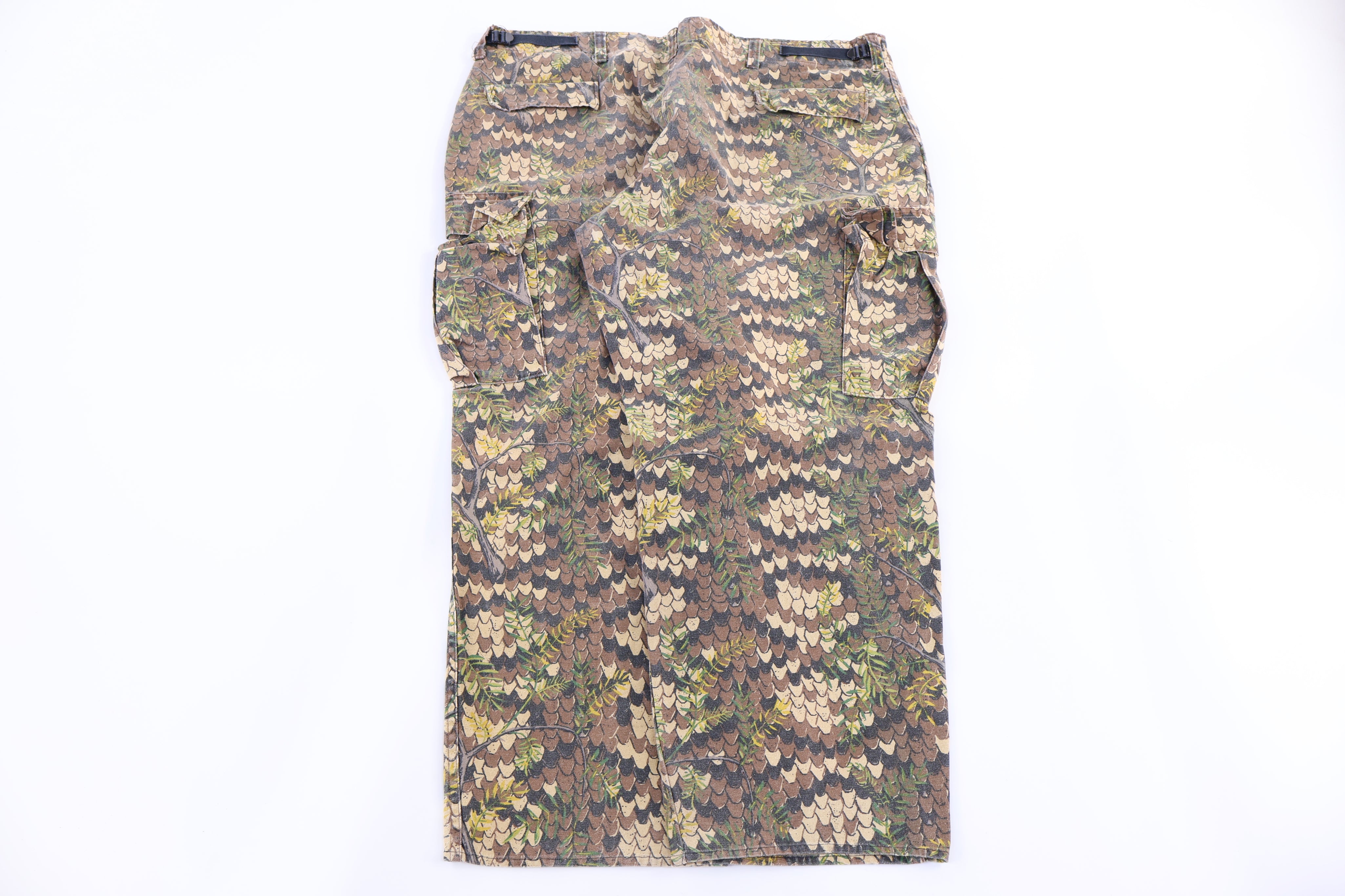 90's Diamondback Camo Cargo Pants - Pants - Thrifted Threads