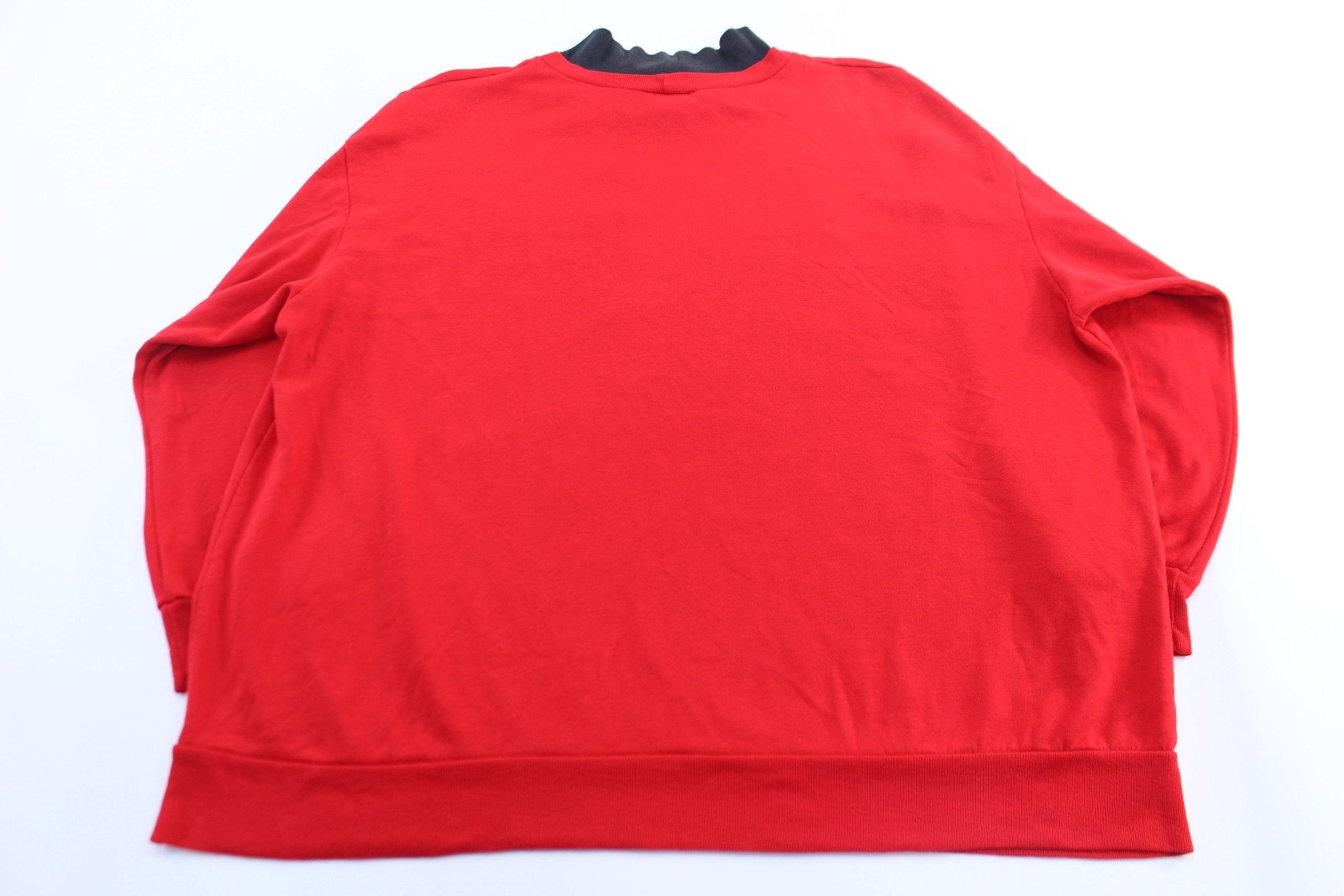 90's Disney Mickey Mouse Graphic Sweatshirt - ThriftedThreads.com