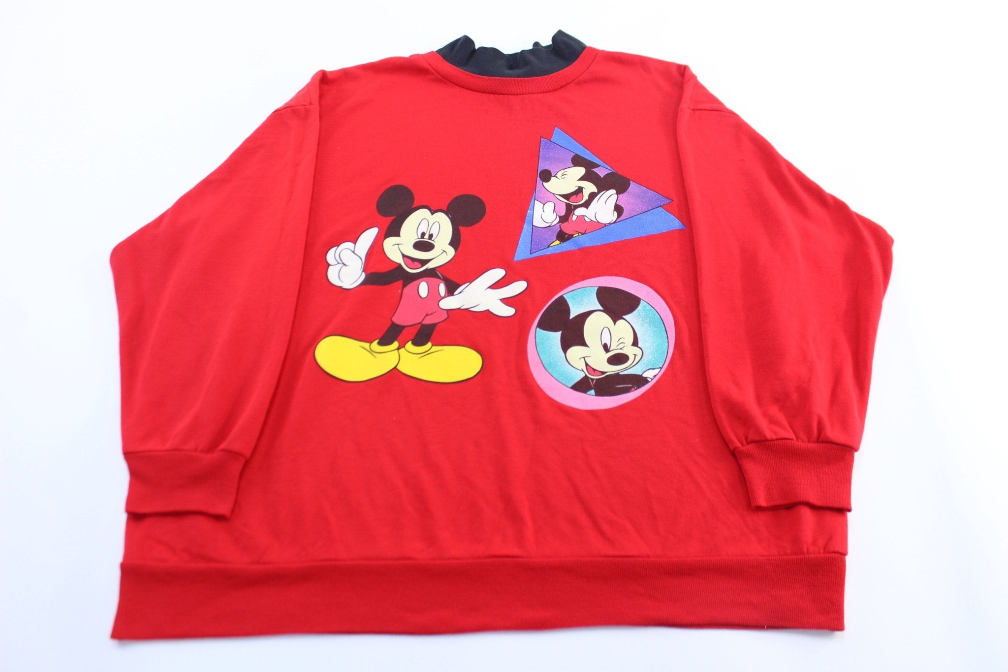 90's Disney Mickey Mouse Graphic Sweatshirt - ThriftedThreads.com