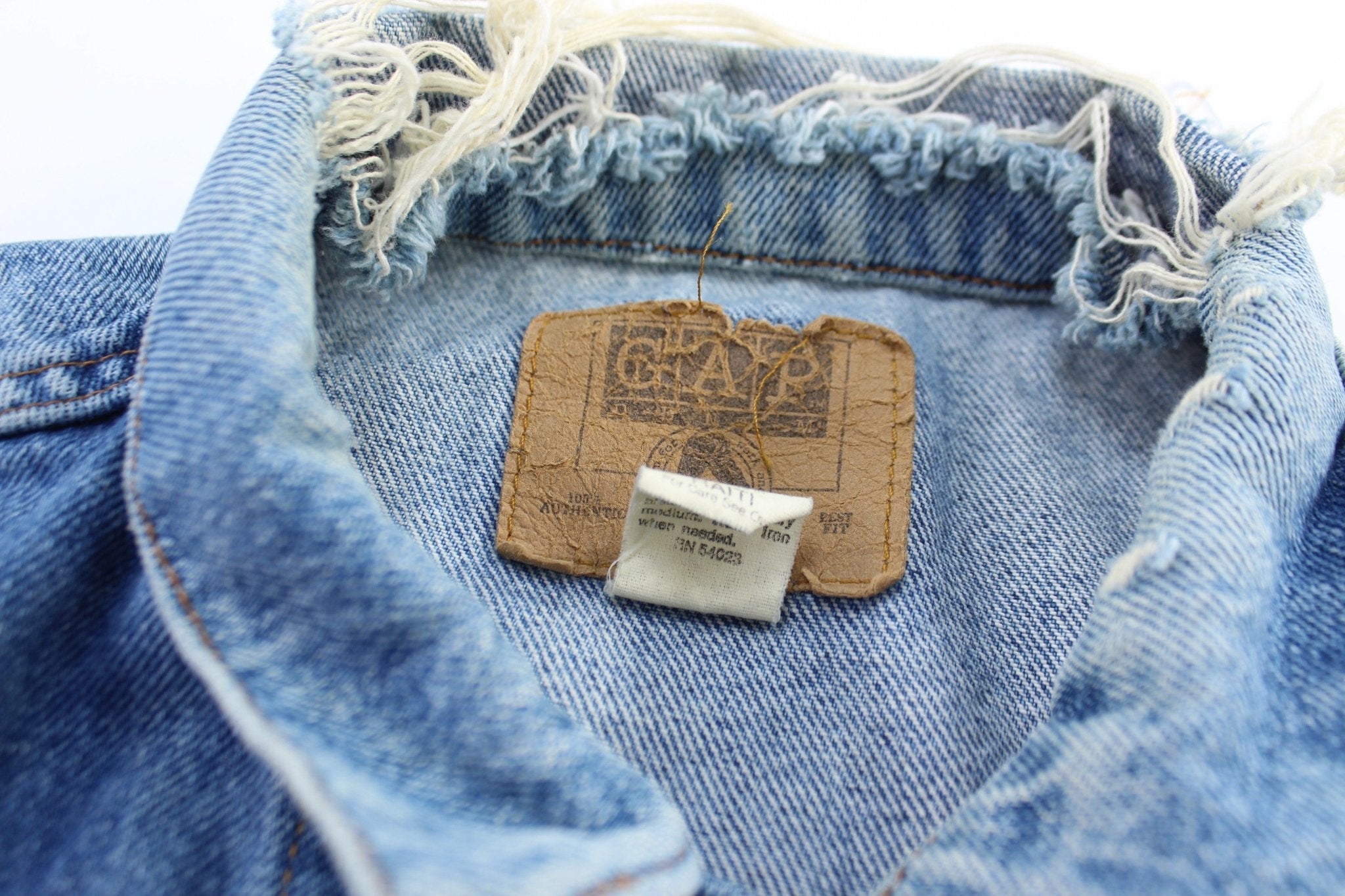 90's Gap Denim Jacket - ThriftedThreads.com
