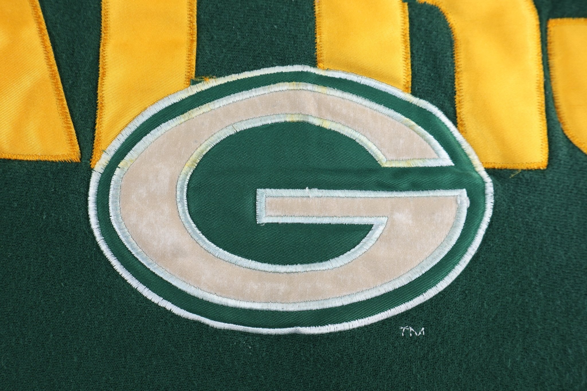 90's Green Bay Packers Football Sweatshirt - Sweatshirt - Thrifted Threads