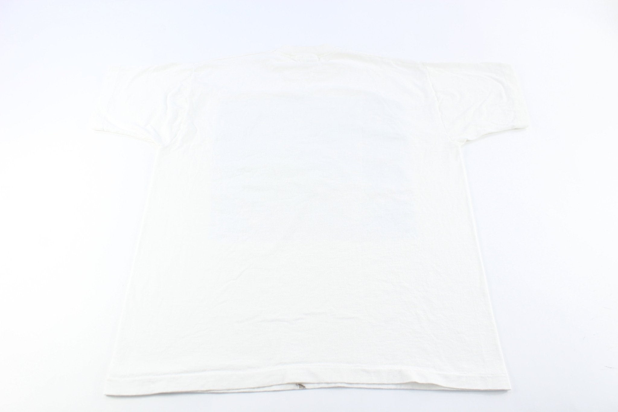 90's Hard Rock Cafe Merry Rock N Roll T-Shirt - ThriftedThreads.com