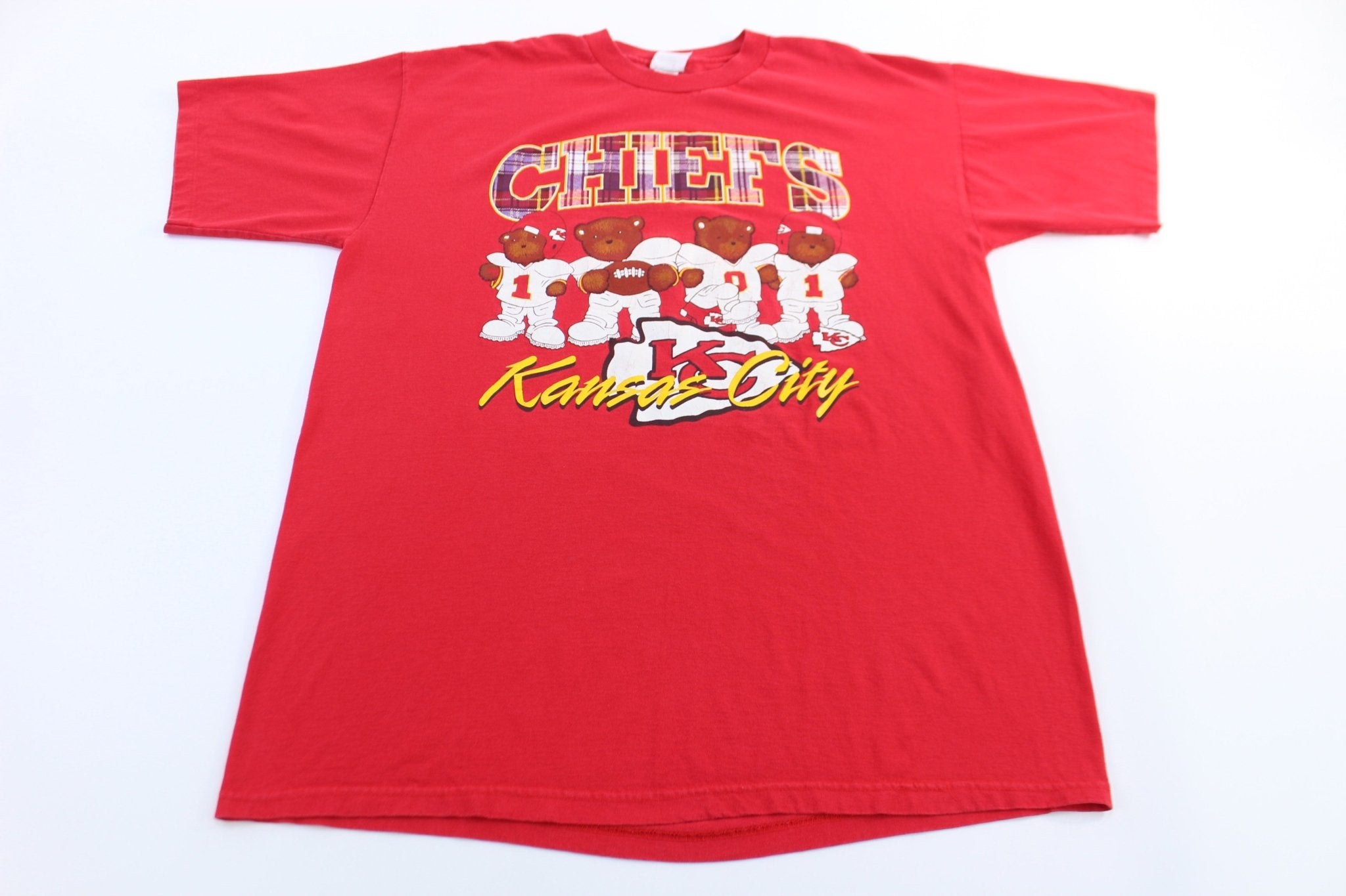 90's Kansas City Chiefs Football Sleep T-shirt - ThriftedThreads.com