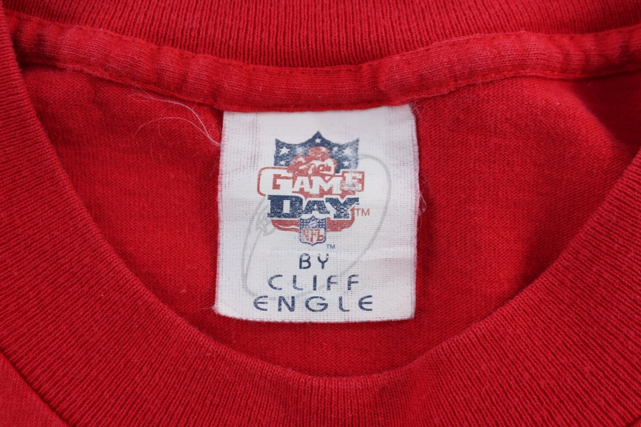 90's Kansas City Chiefs Football Sleep T-shirt - ThriftedThreads.com