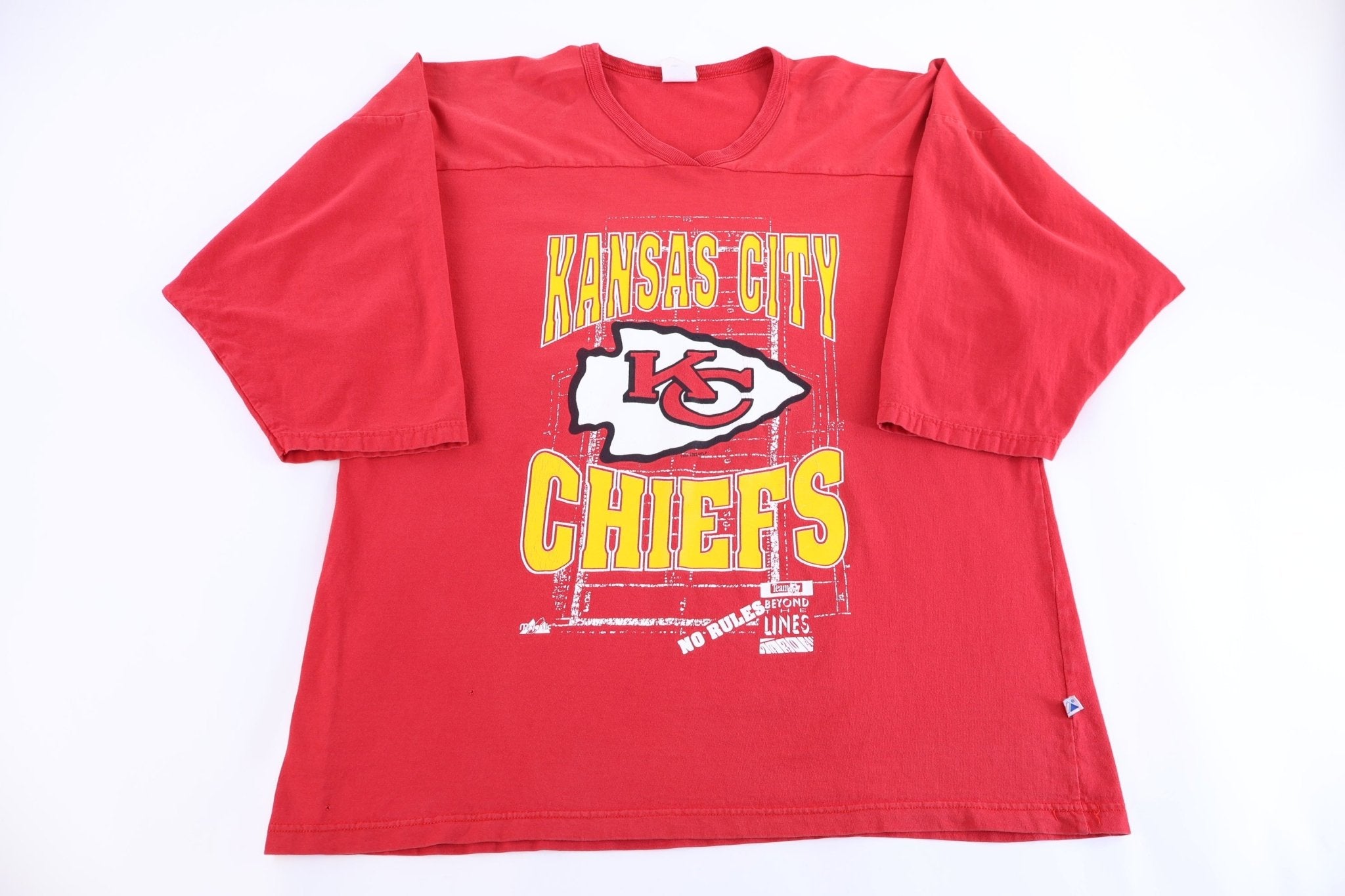 90's Kansas City Chiefs Football T-shirt - Shirts & Tops - Thrifted Threads