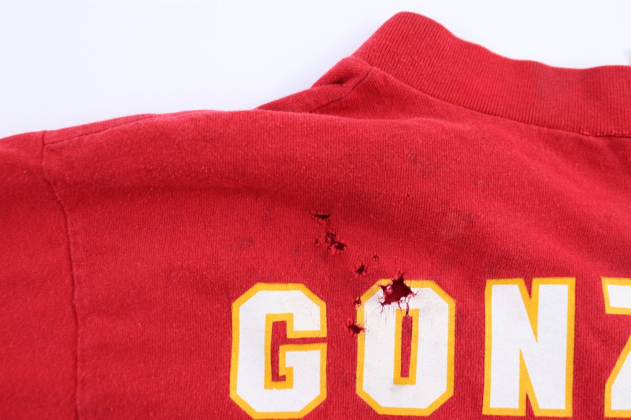 90's Kansas City Chiefs Tony Gonzalez Jersey T-Shirt - ThriftedThreads.com