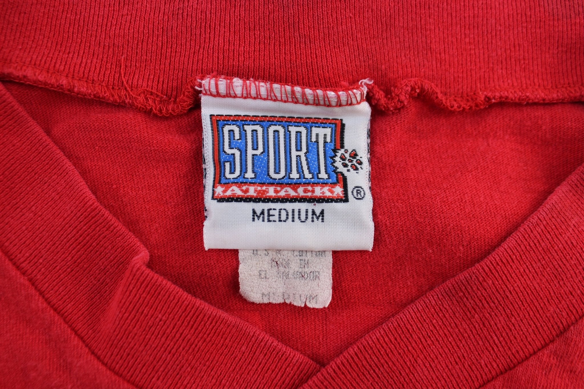 90's Kansas City Chiefs Tony Gonzalez Jersey T-Shirt - ThriftedThreads.com