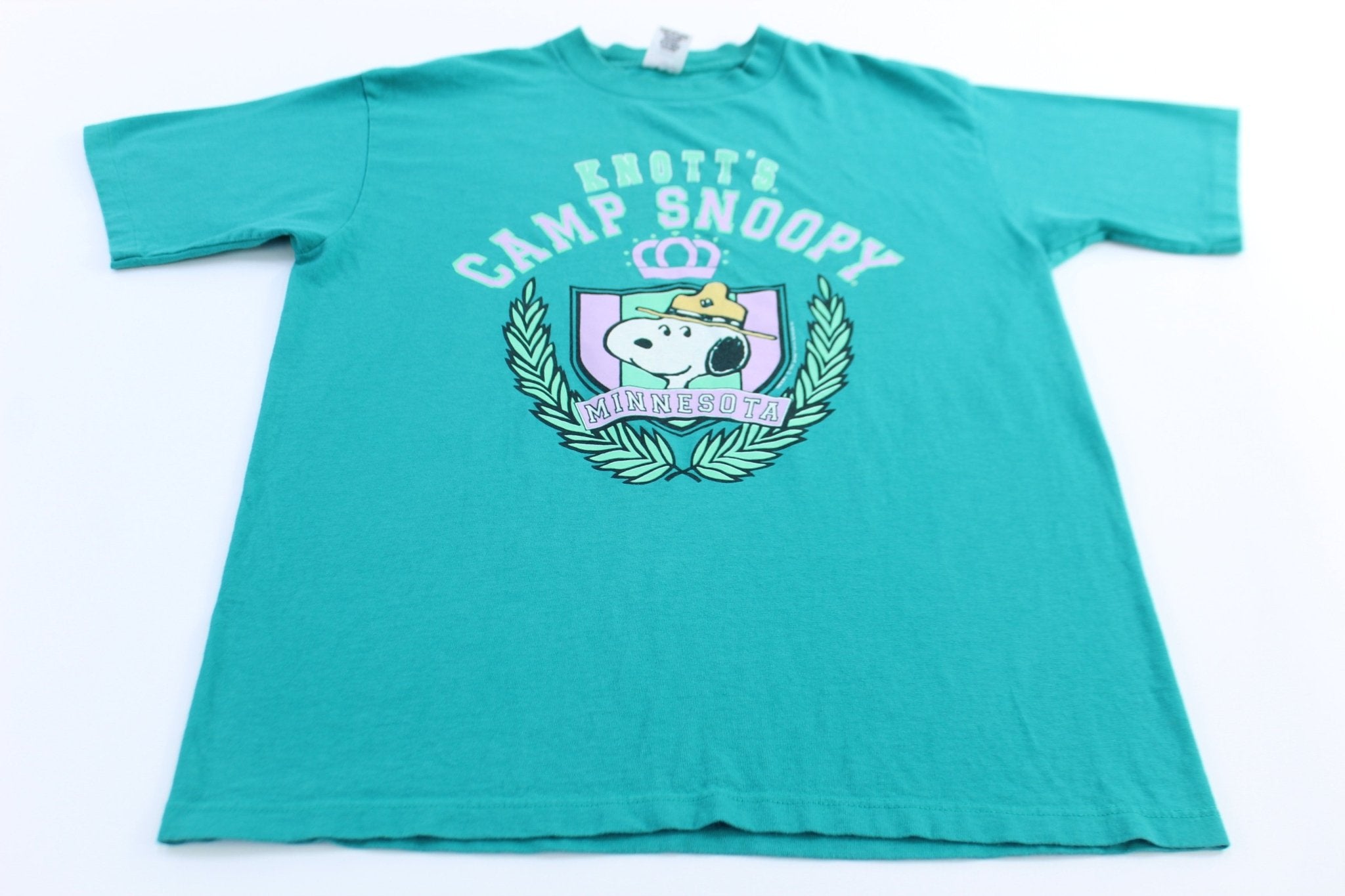 90's Knott's Camp Snoopy Minnesota Graphic T-Shirt - ThriftedThreads.com
