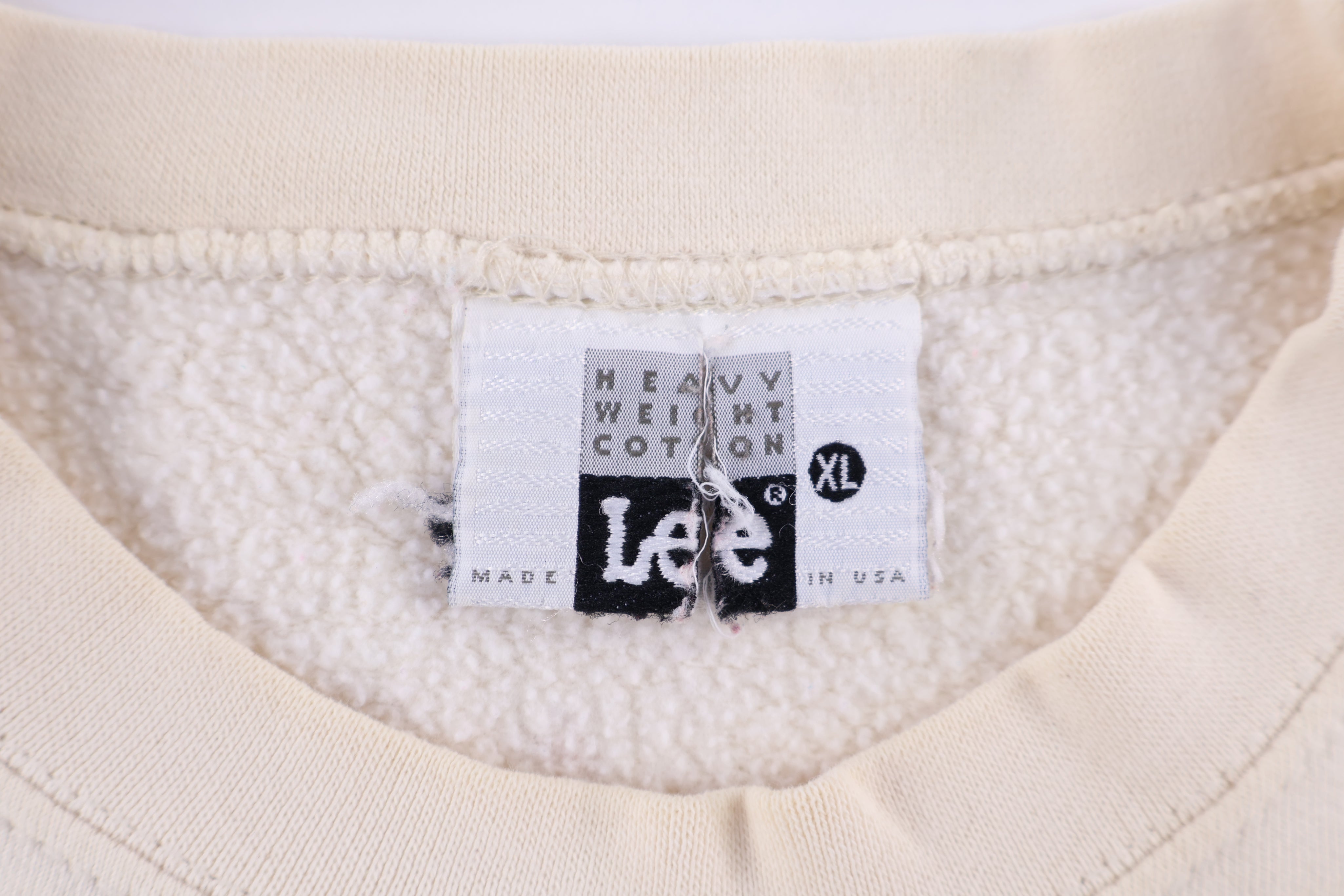 90's Lee Graphic Sweatshirt - Sweatshirt - Thrifted Threads