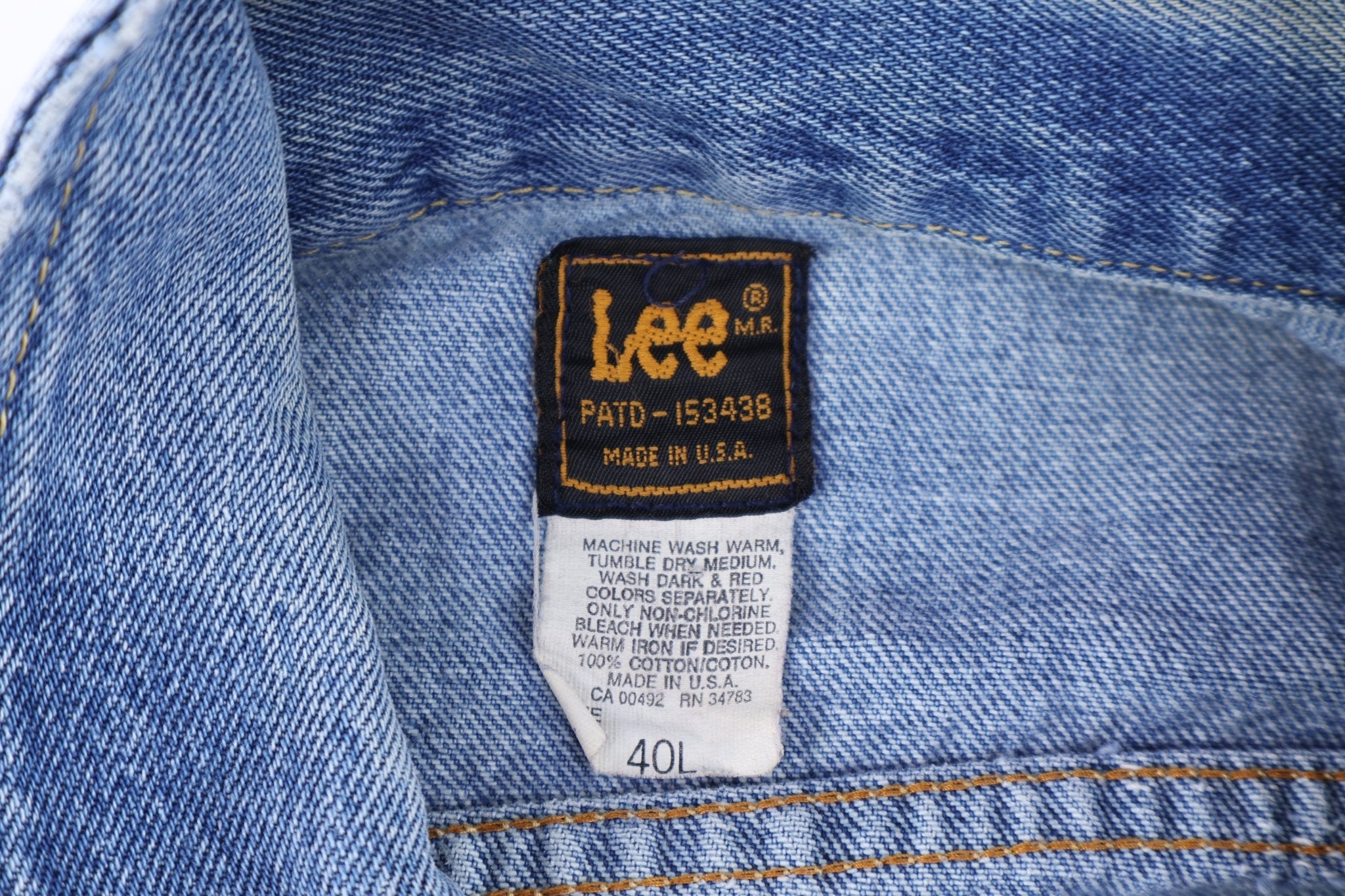 90's Lee Medium Wash Denim Jacket - Jacket - Thrifted Threads
