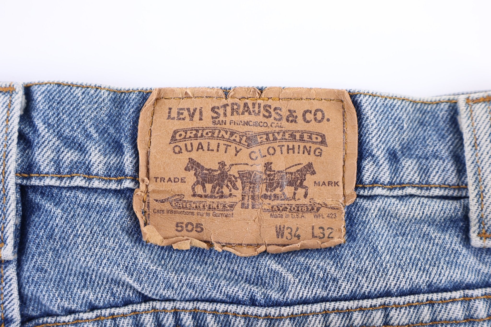 90's Levi's 505 Medium Wash Denim Jeans - Pants - Thrifted Threads
