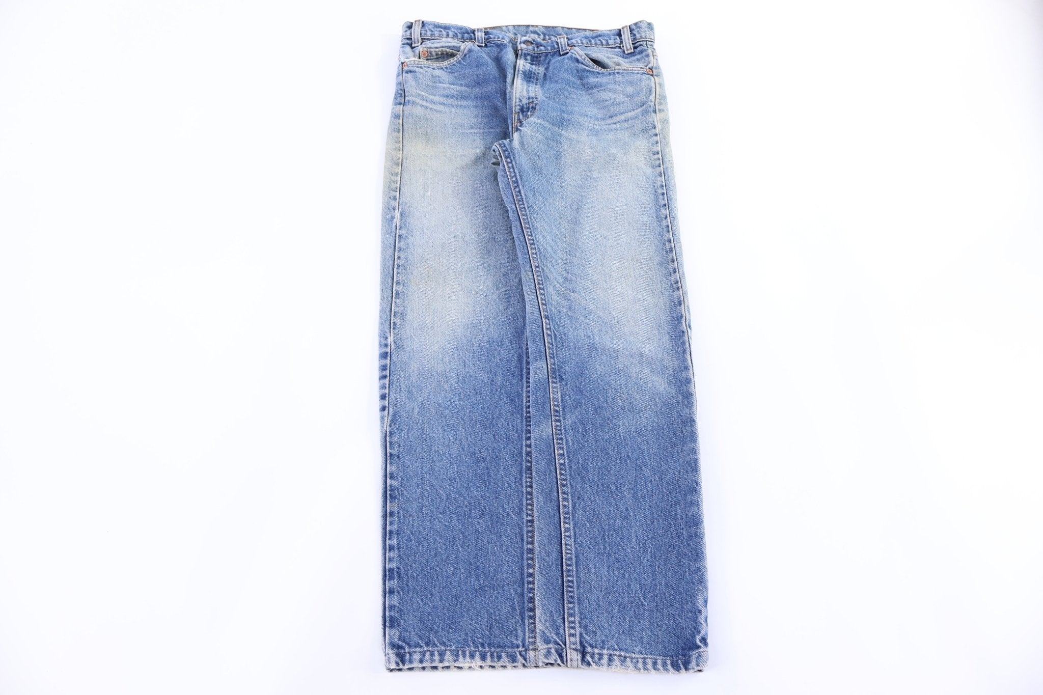 90's Levi's 505 Medium Wash Denim Jeans - Pants - Thrifted Threads