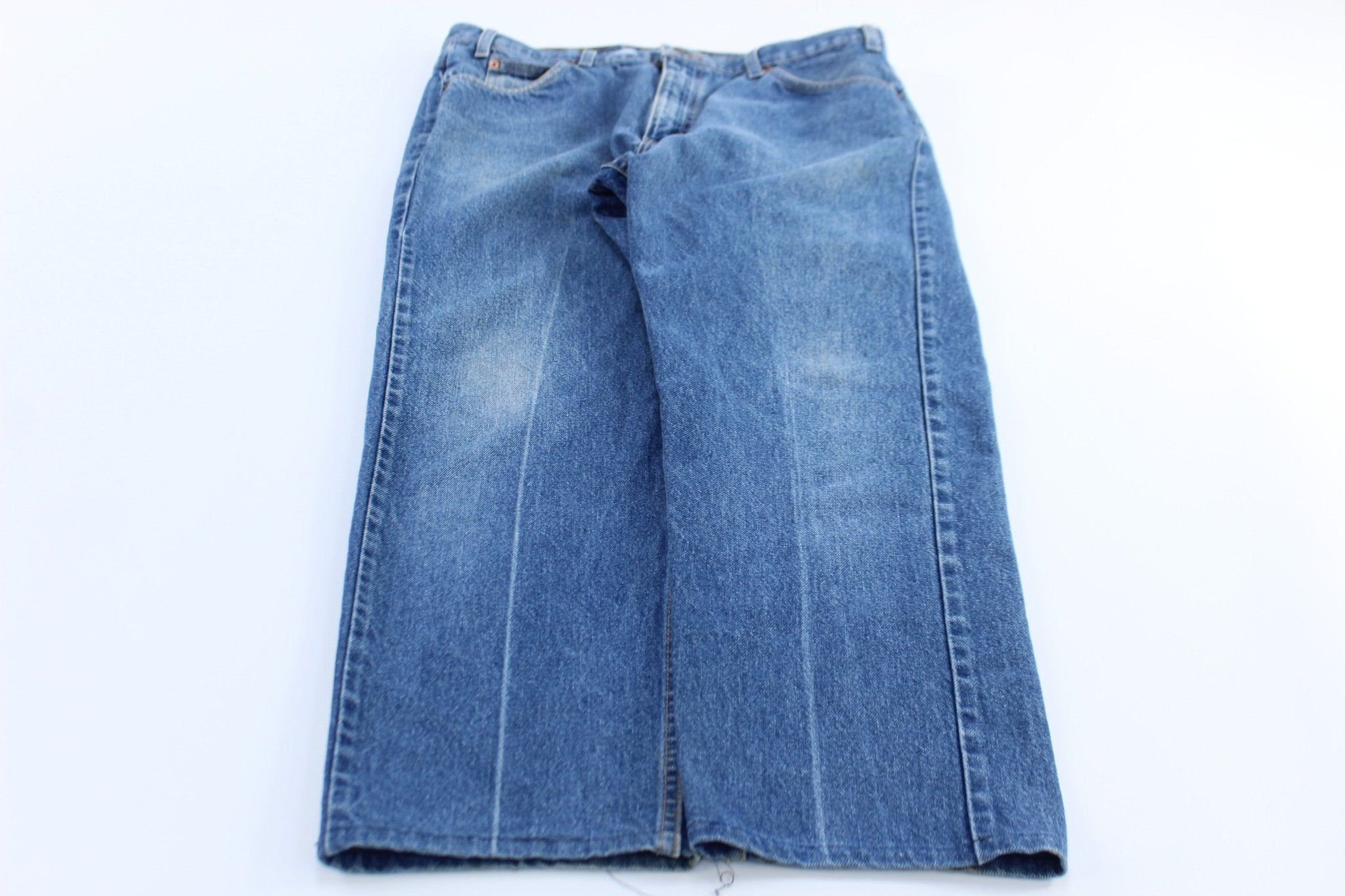 90's Levi's 505 Regular Fit Straight Leg Denim Jeans - ThriftedThreads.com