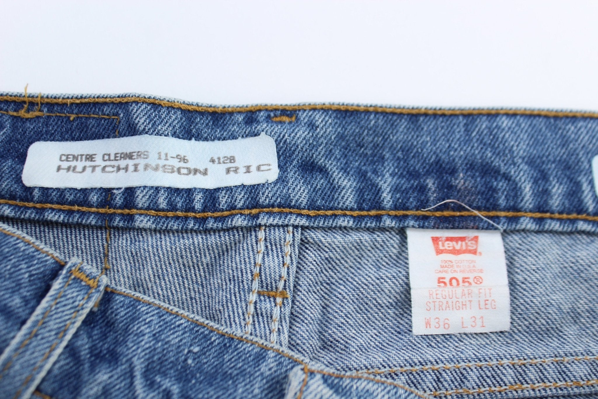 90's Levi's 505 Regular Fit Straight Leg Denim Jeans - ThriftedThreads.com