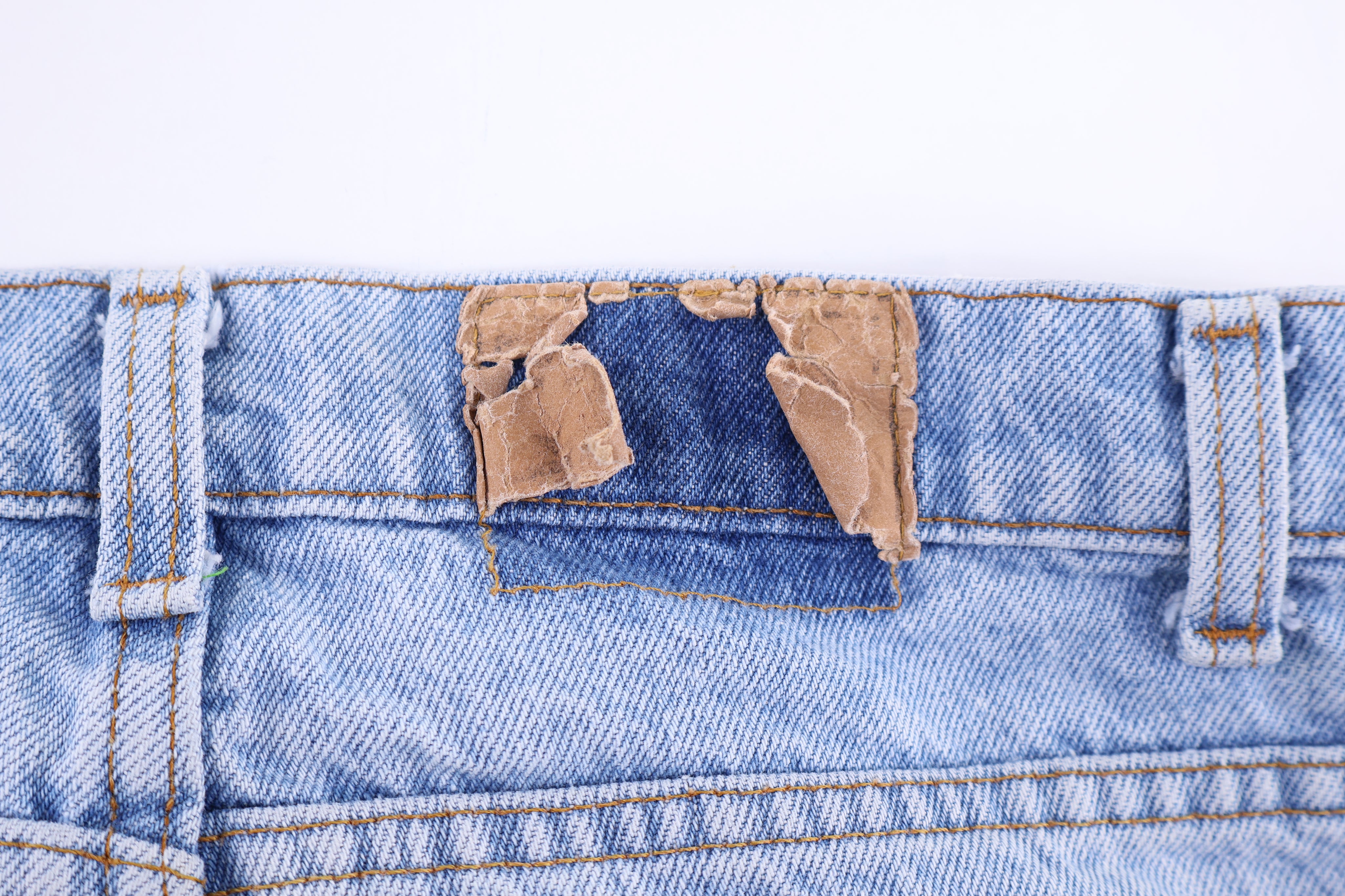 90's Levi's 550 Light Wash Denim Jeans - Pants/Shorts - Thrifted Threads