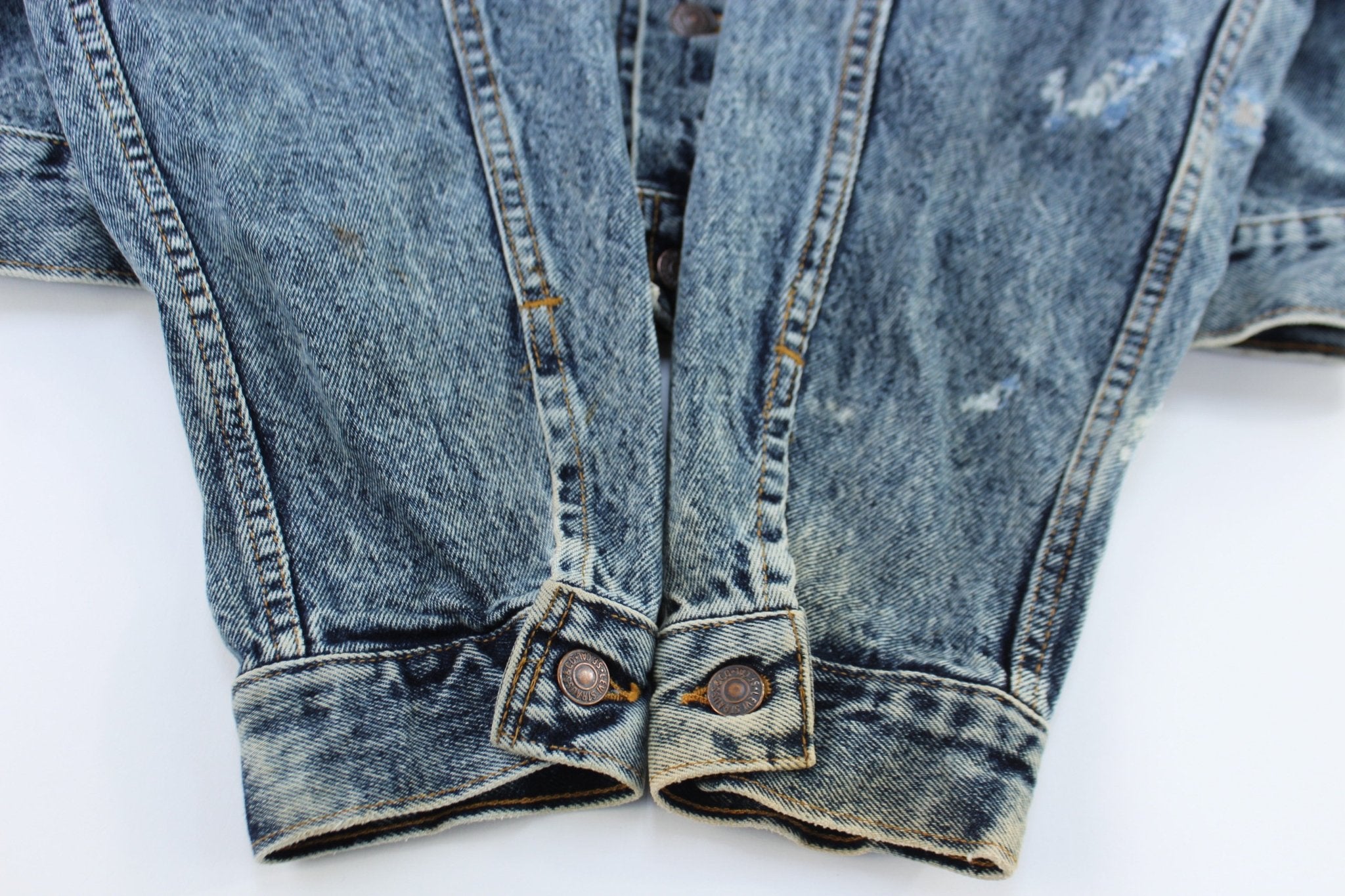 90's Levi's Acid Wash Denim Trucker jacket - ThriftedThreads.com