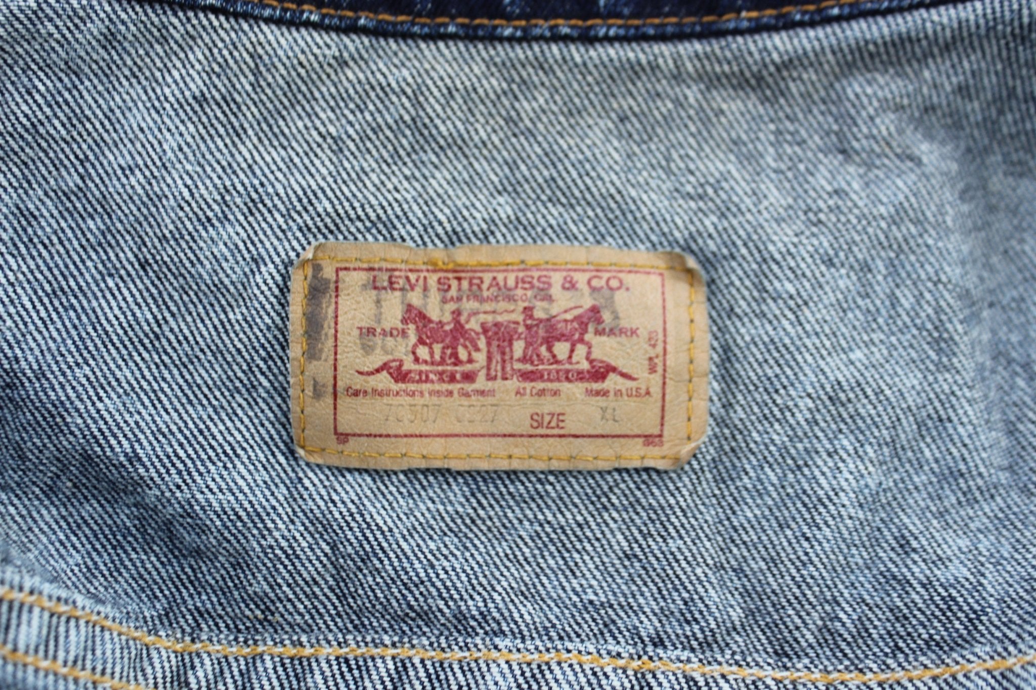 90's Levi's Acid Wash Denim Trucker jacket - ThriftedThreads.com
